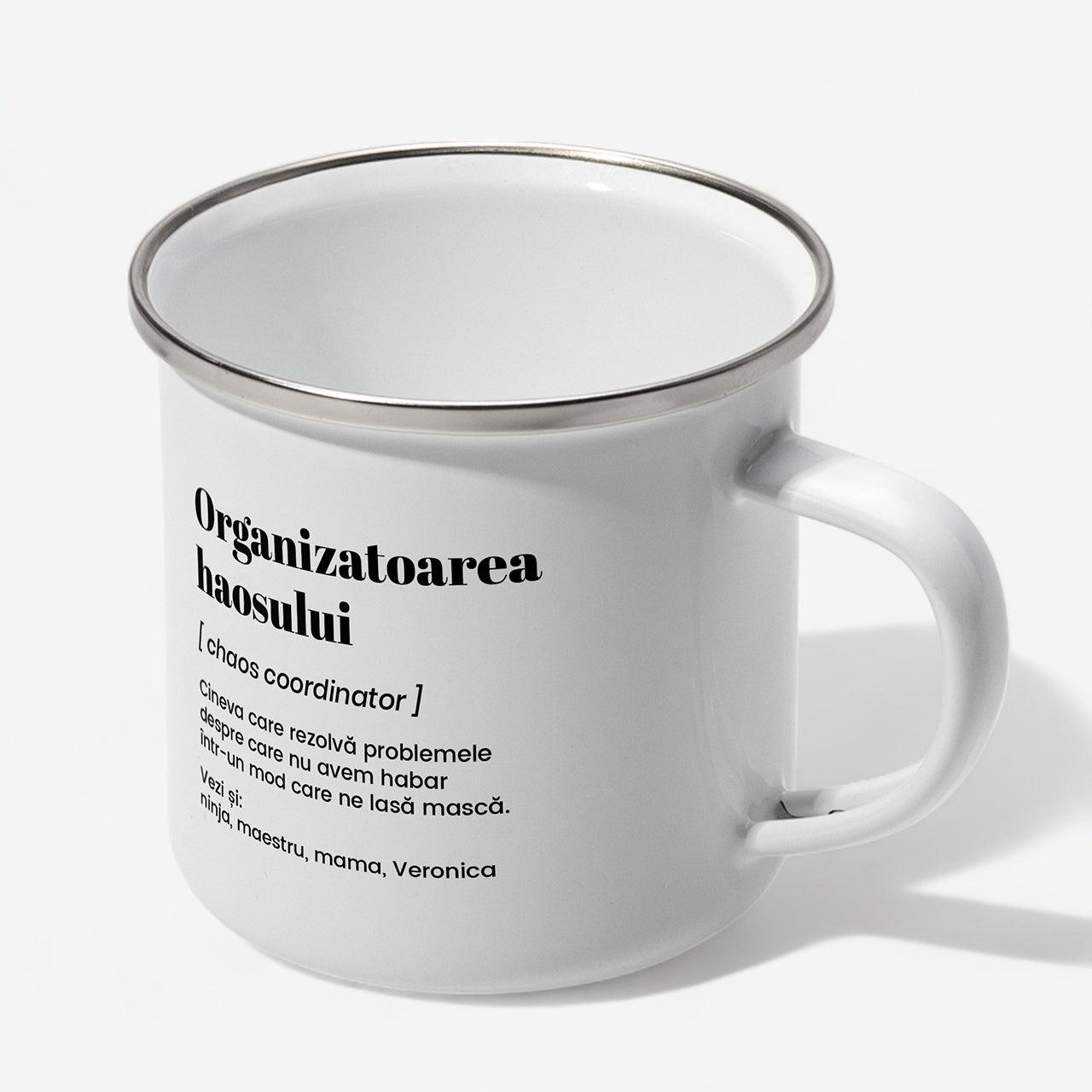 Emaliowany kubek Koordynatorka Chaosu prezent dla koleżanki z pracy
