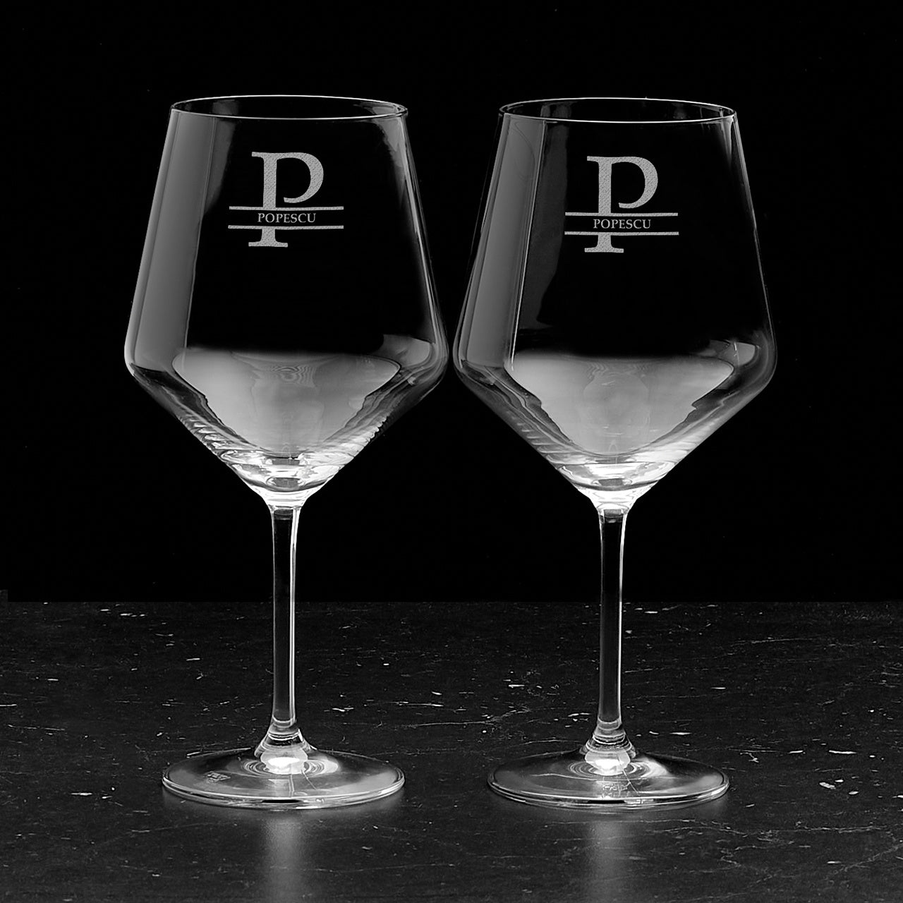 Komplet kieliszków do wina - elegancki prezent dla pary zestaw kieliszków do wina prezent dla dwojga
