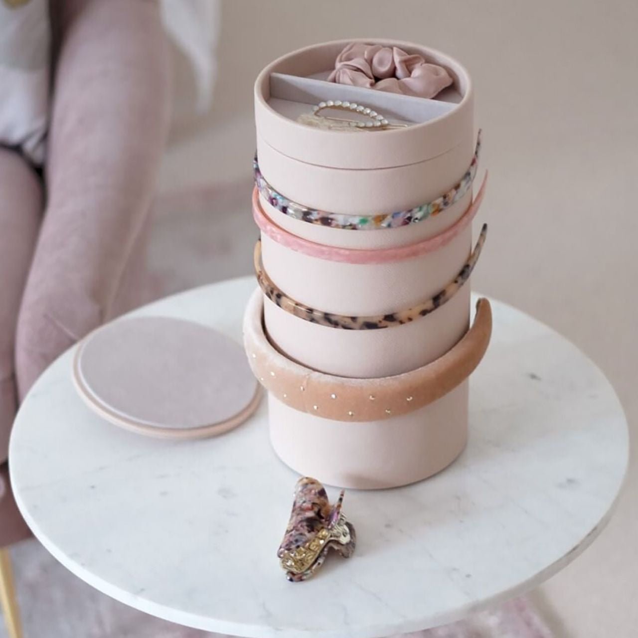 Organizator și suport pentru bentite – Stackers