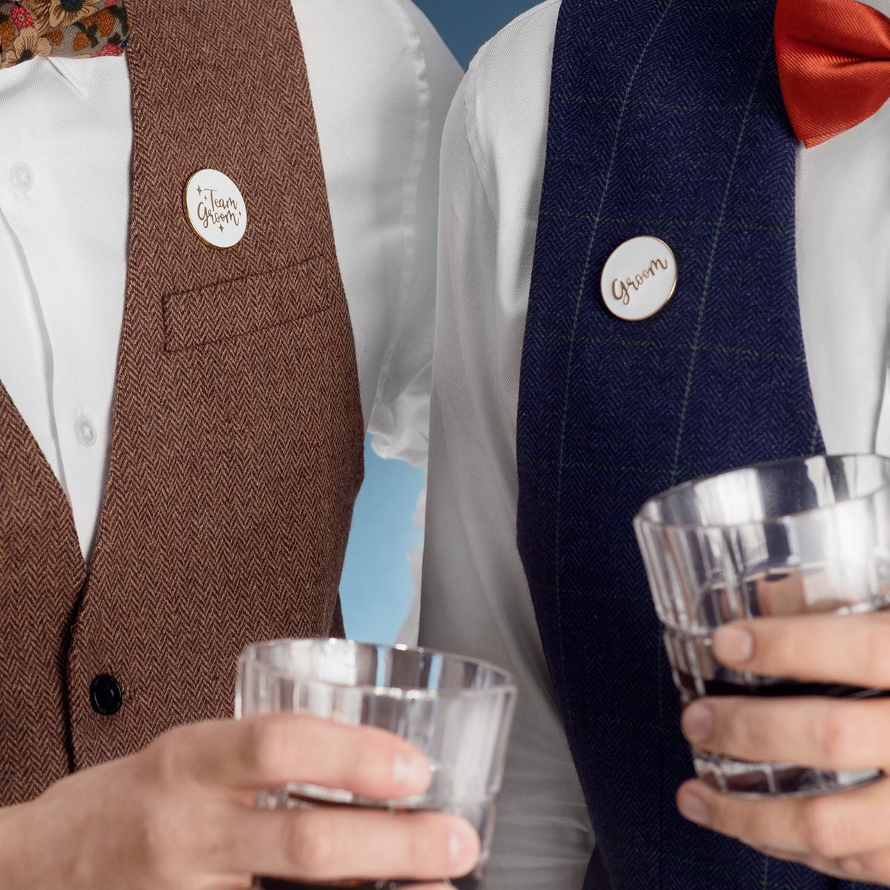 Felicitare cu insignă – pentru petrecerea burlacilor