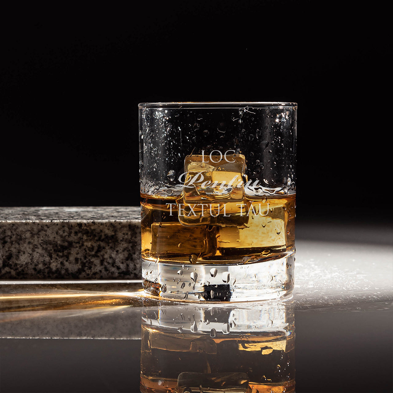 Pahar de whisky gravat – cadou pentru cunoscătorul de whisky