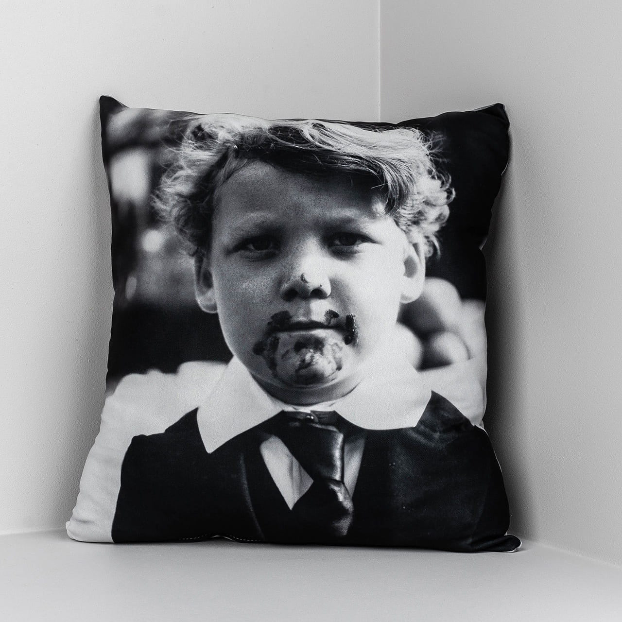 Pernă cu fotografia ta – cadou original