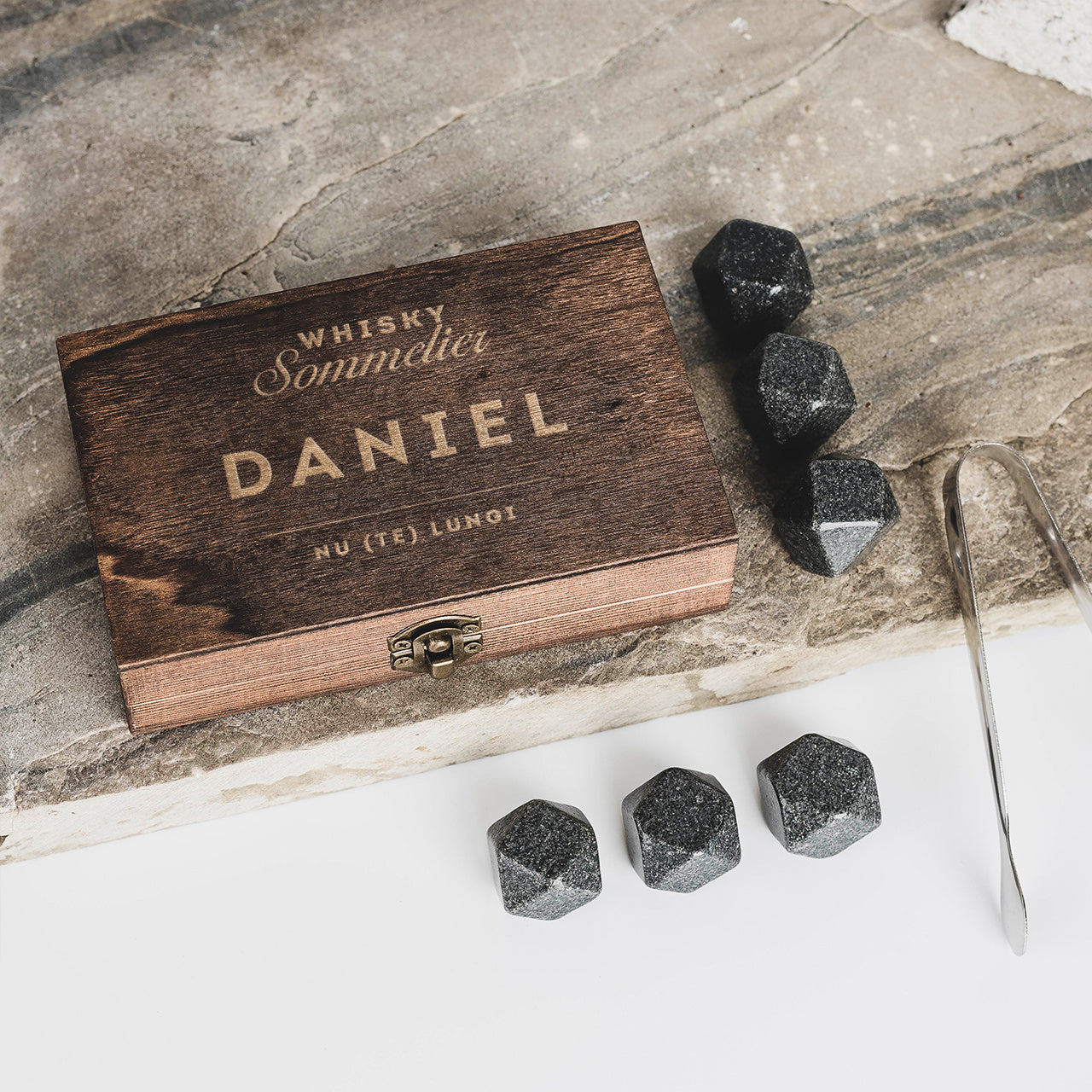 Pietre de whisky - cadou pentru el