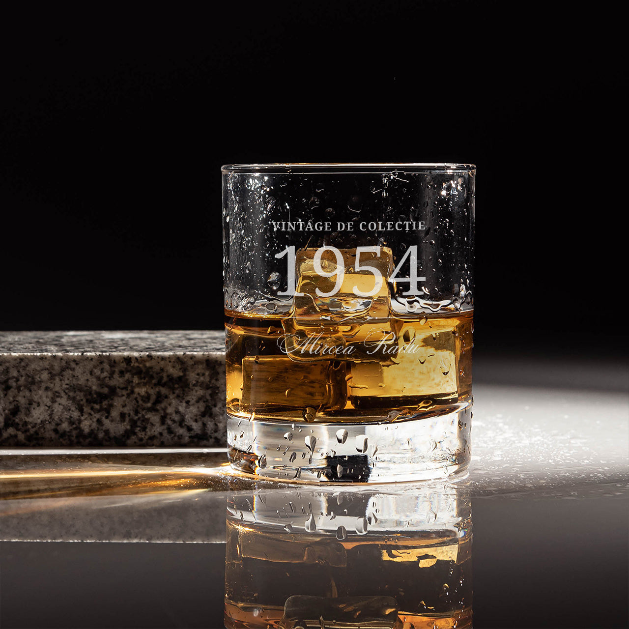 Grawerowana szklanka do whisky - elegancki prezent urodzinowy szklanka do whisky z grawerem