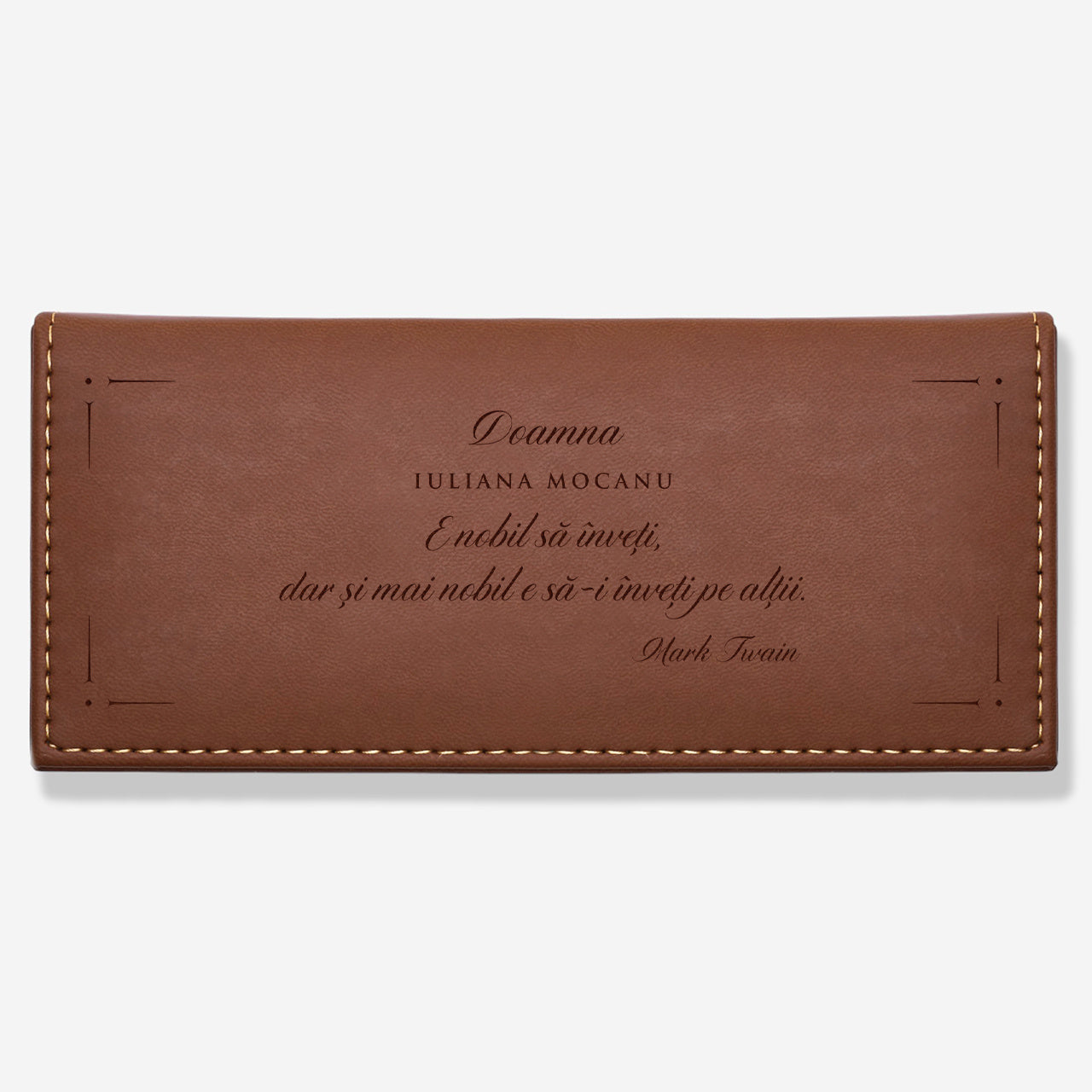 Set de scriere gravat pentru profesoară