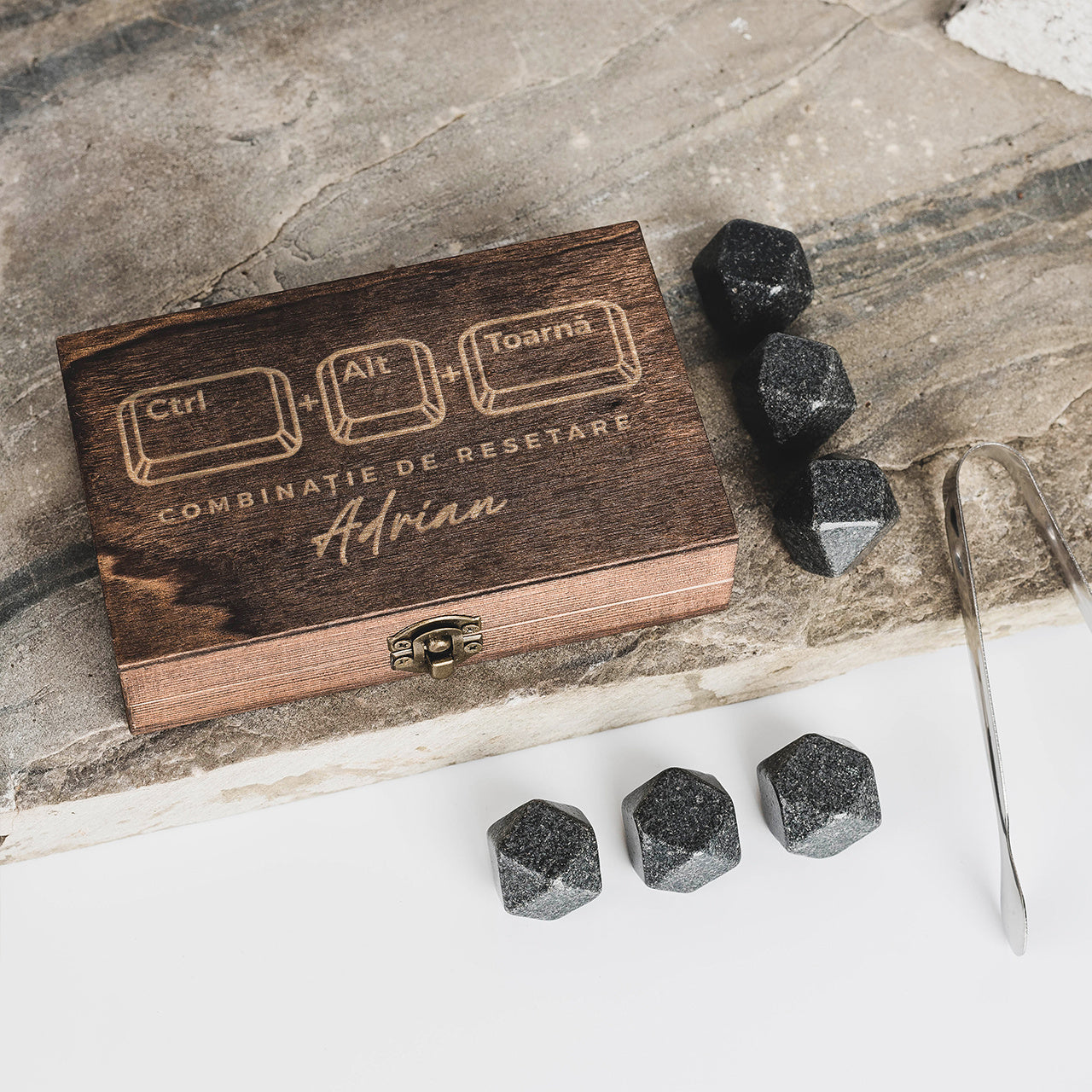 Kamienie do whisky na prezent dla informatyka gadżet dla informatyka kostki do whisky kostki kamienne do whisky