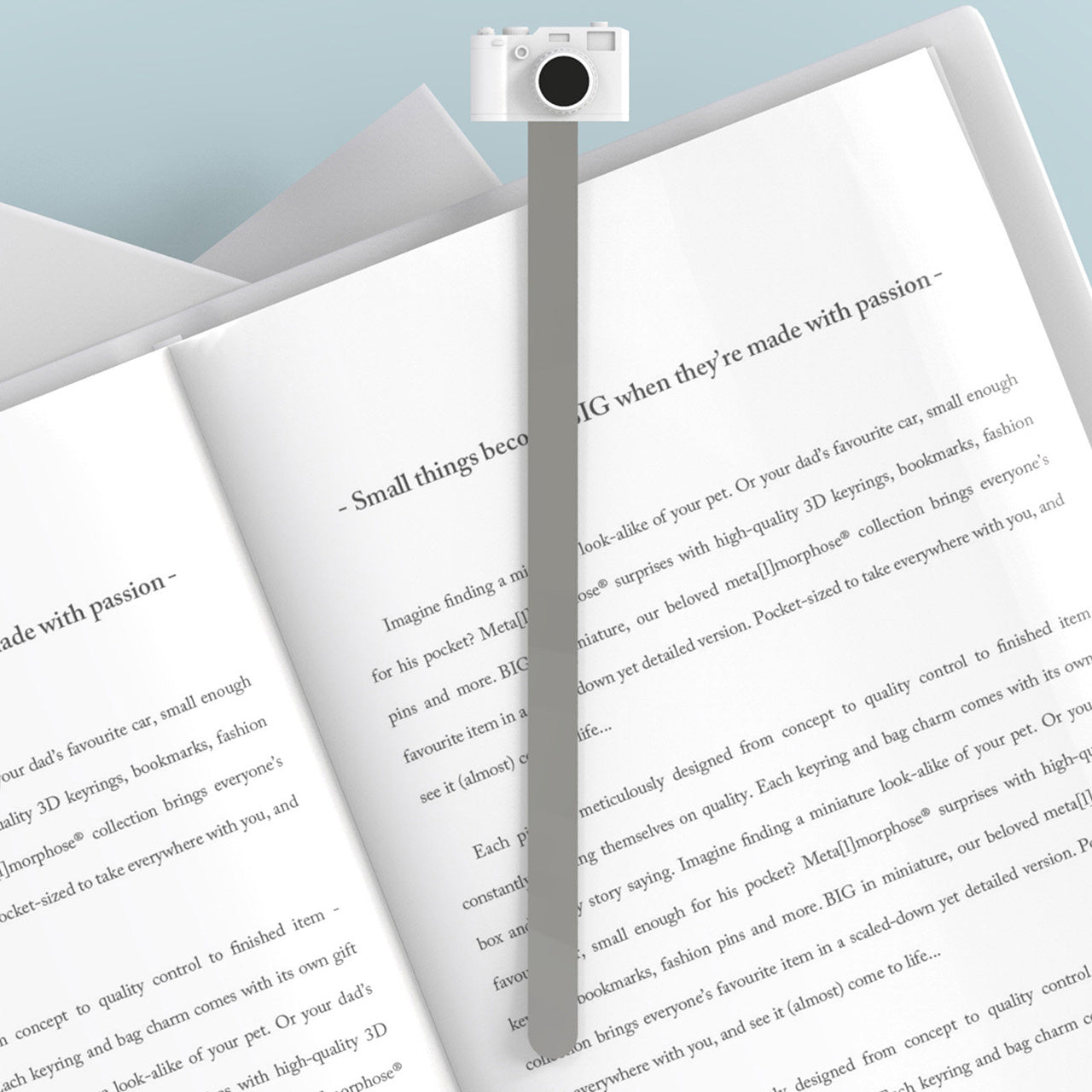 Semn de carte în formă de aparat foto – cadou pentru fotografi