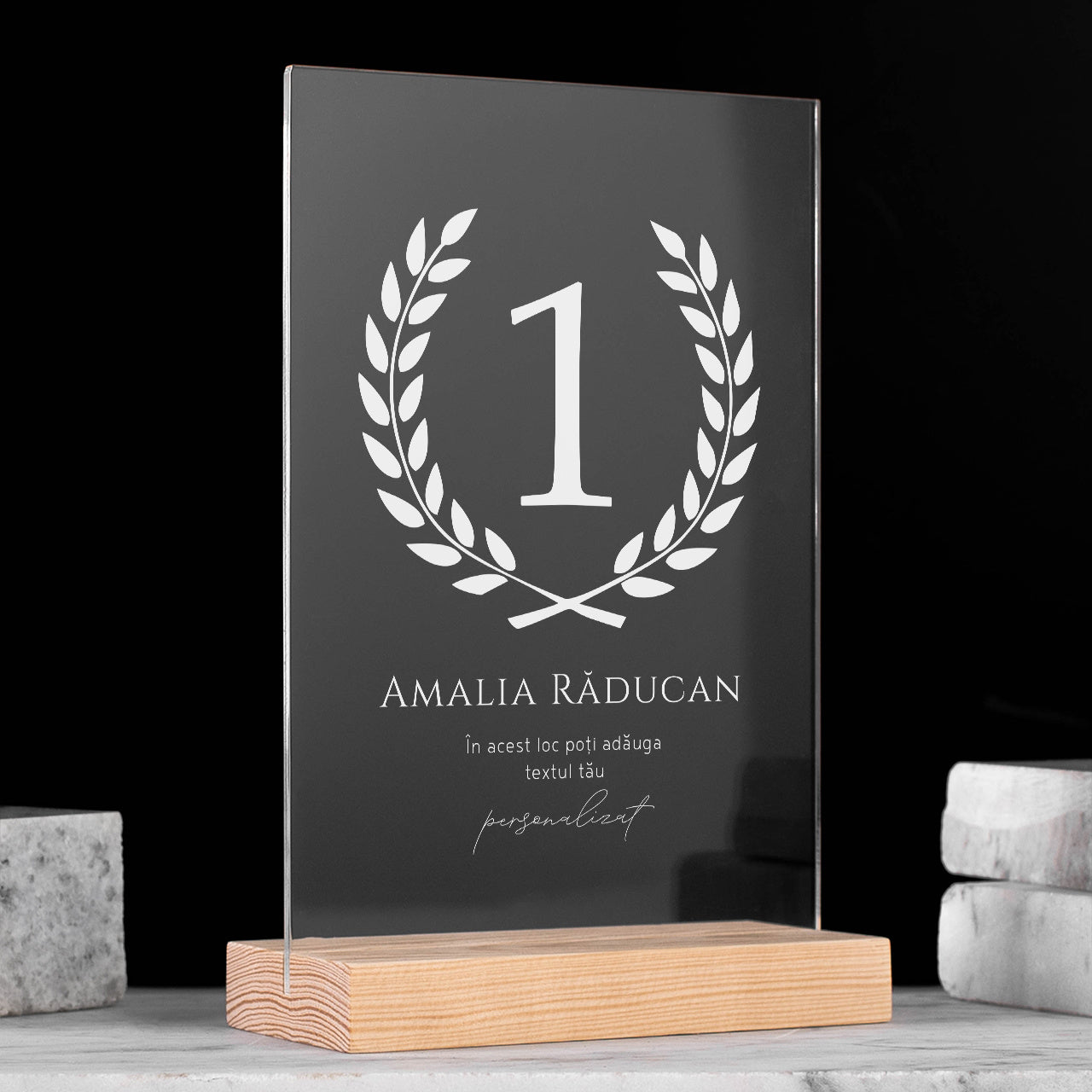 Trofeu personalizat pentru câștigător