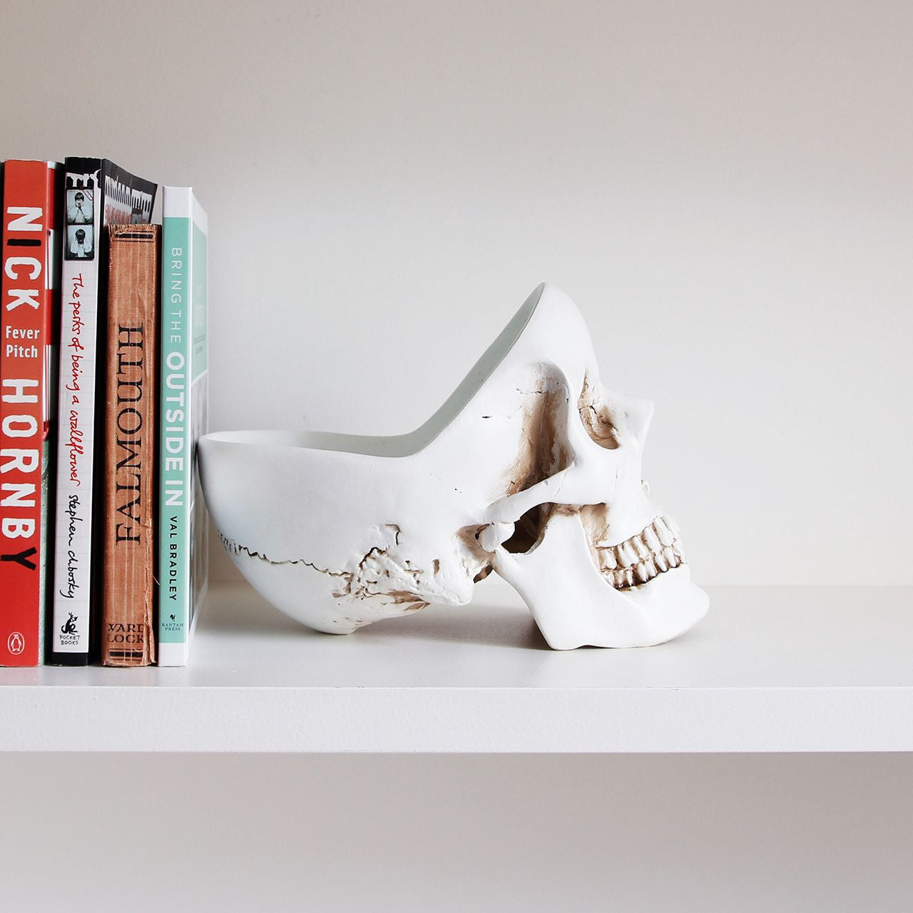 Suport căști craniu