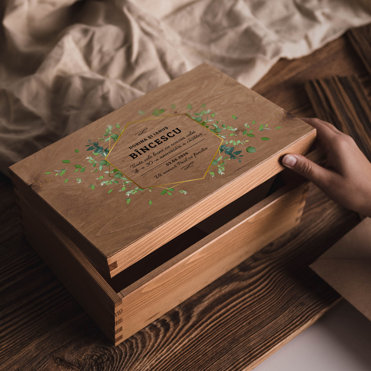 Cutie de amintiri – cadou cu ocazia aniversării căsătoriei