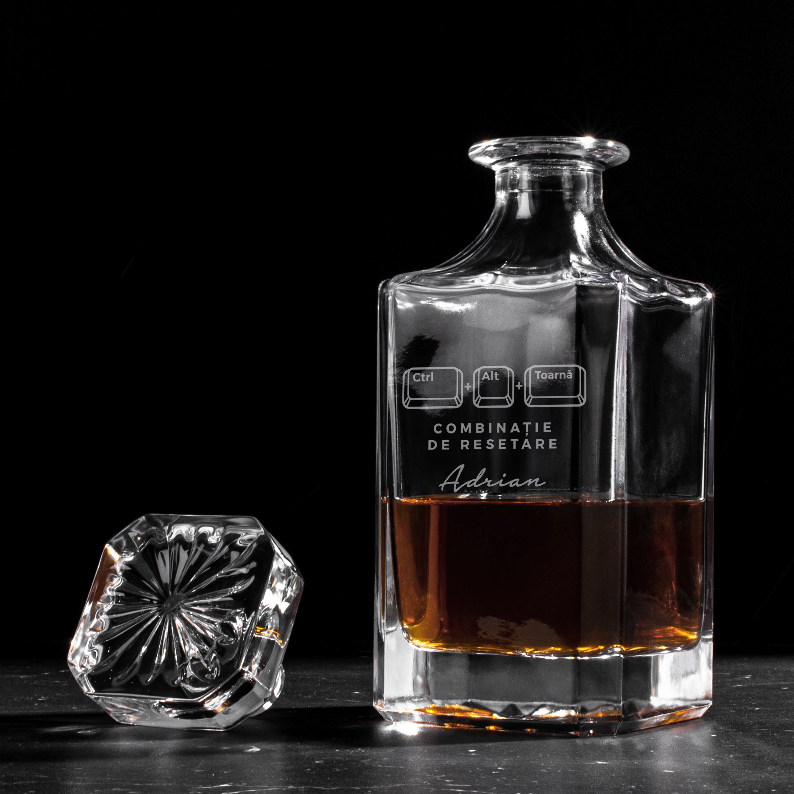 Carafă gravată – Reset – cadou pentru angajat IT