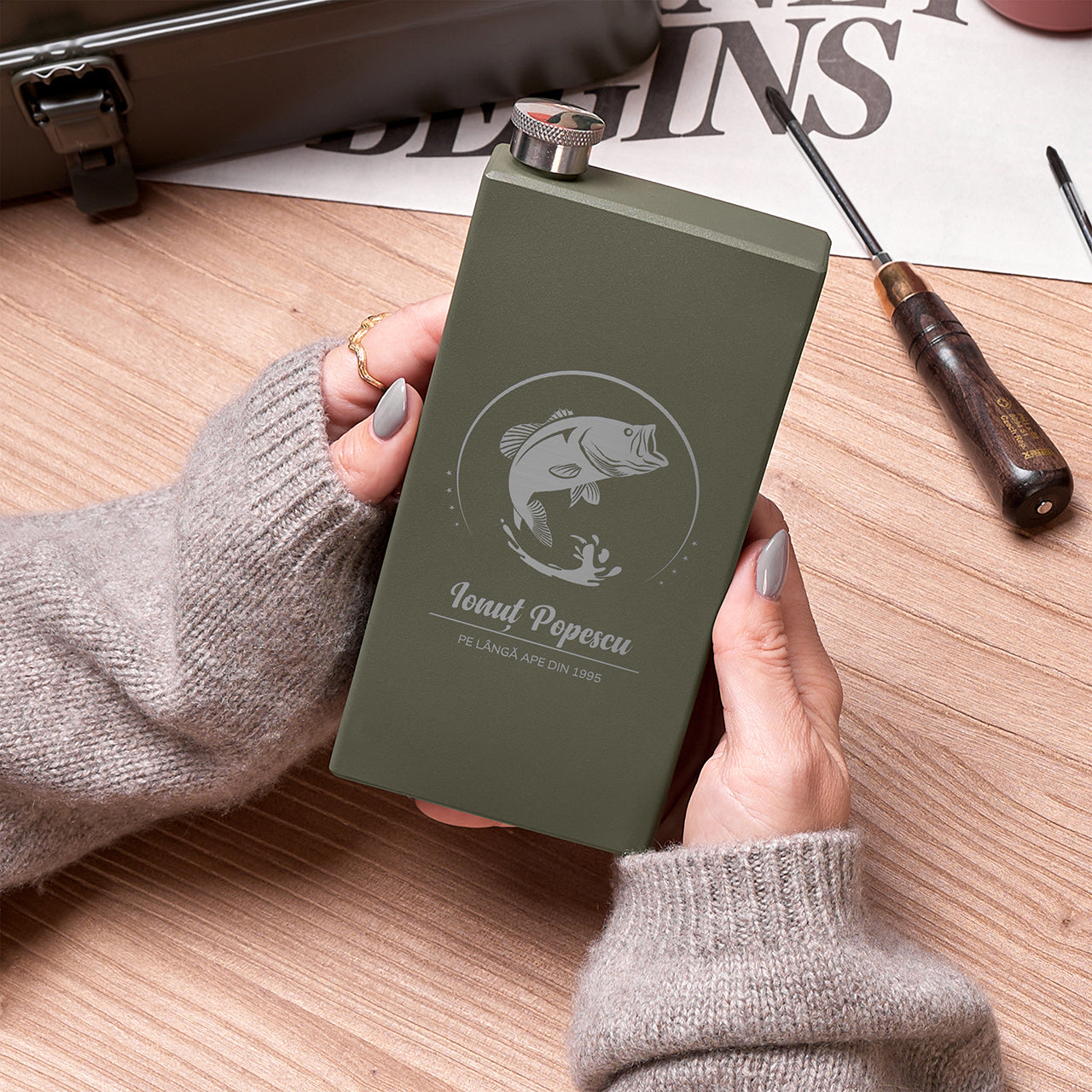 Ploscă personalizată pentru pescar