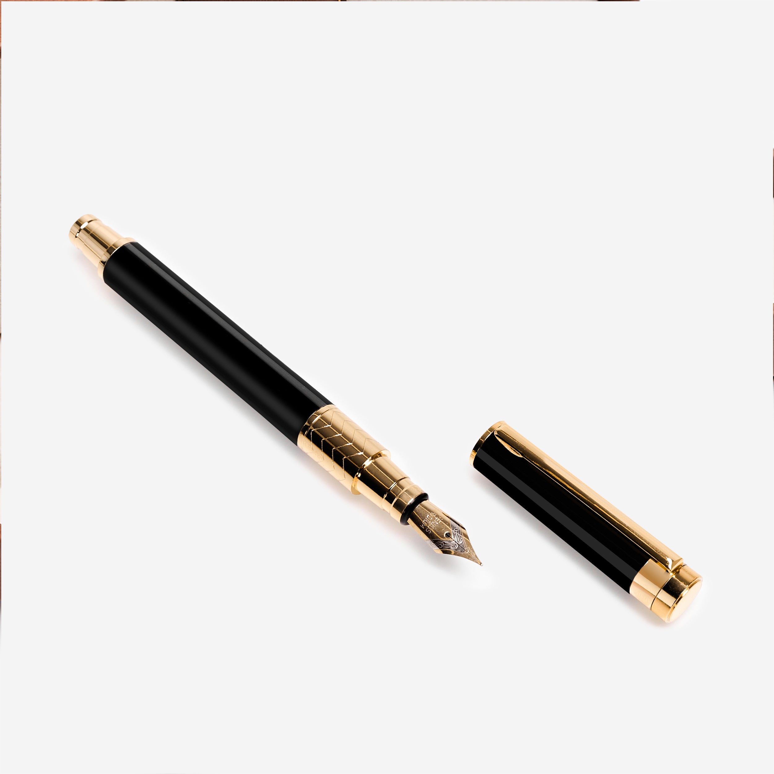 Pióro w personalizowanym etui - elegancki prezent dla promotora