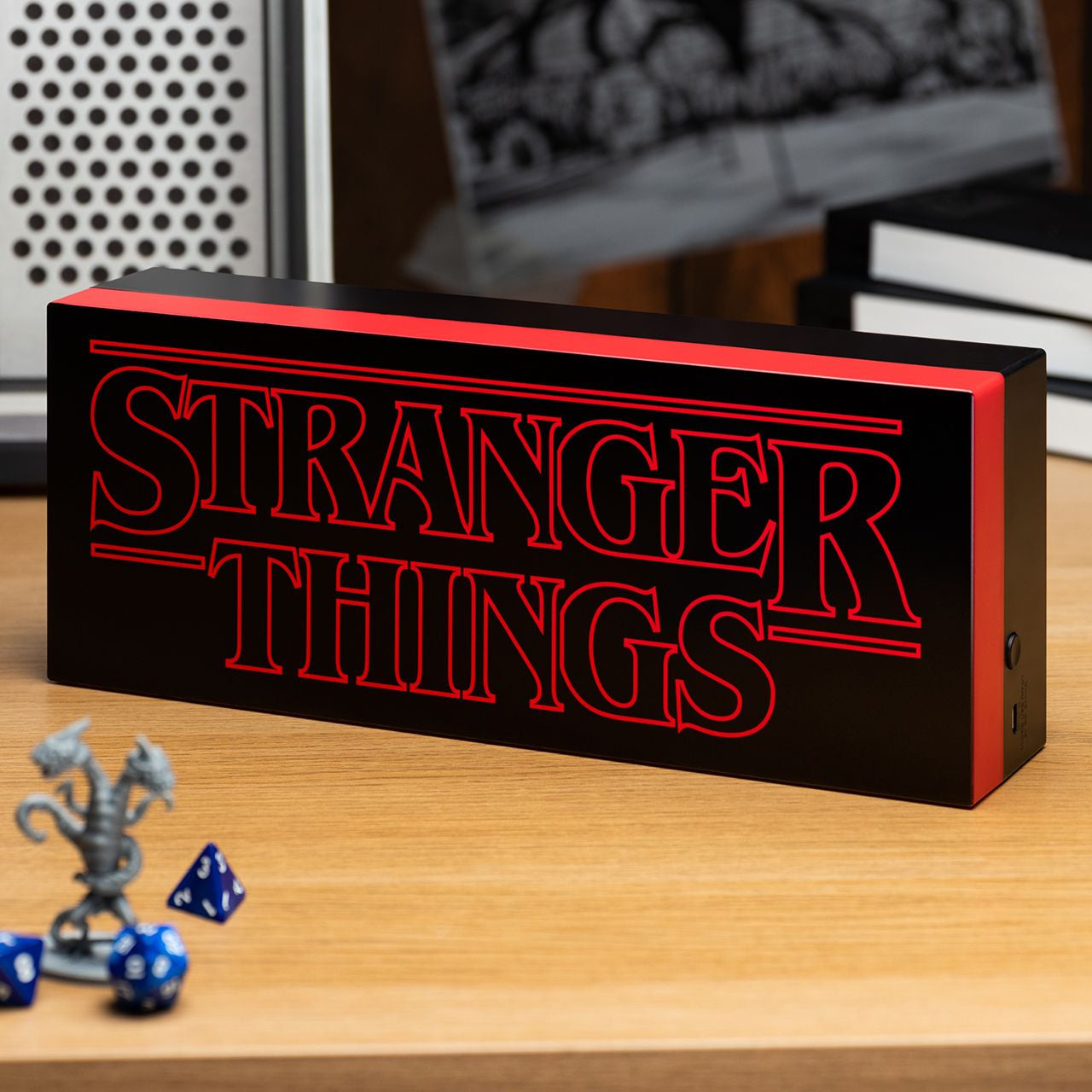 Lampă Stranger Things – cadou pentru fani