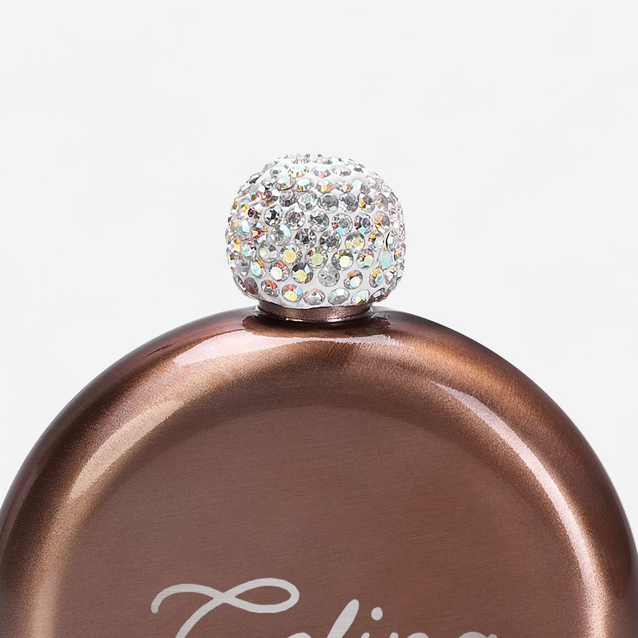 Ploscă gravată pentru femei – cadou elegant pentru domnișoara de onoare