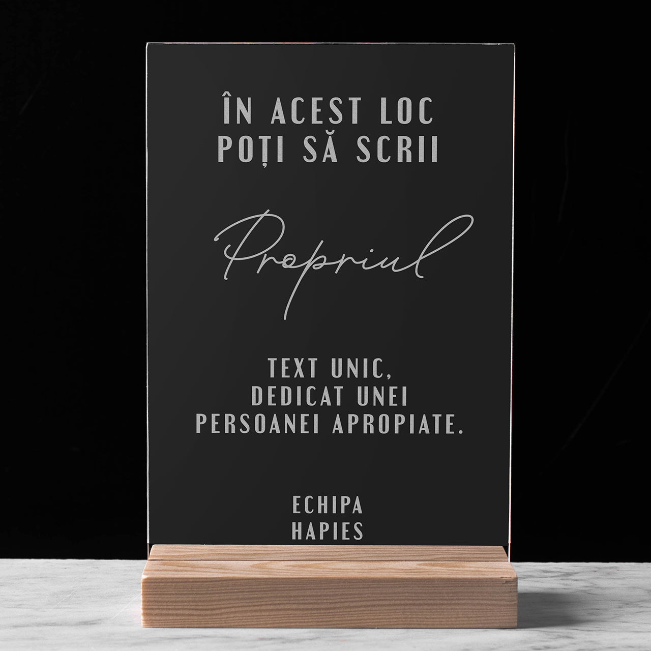 Plachetă personalizată cu textul tău