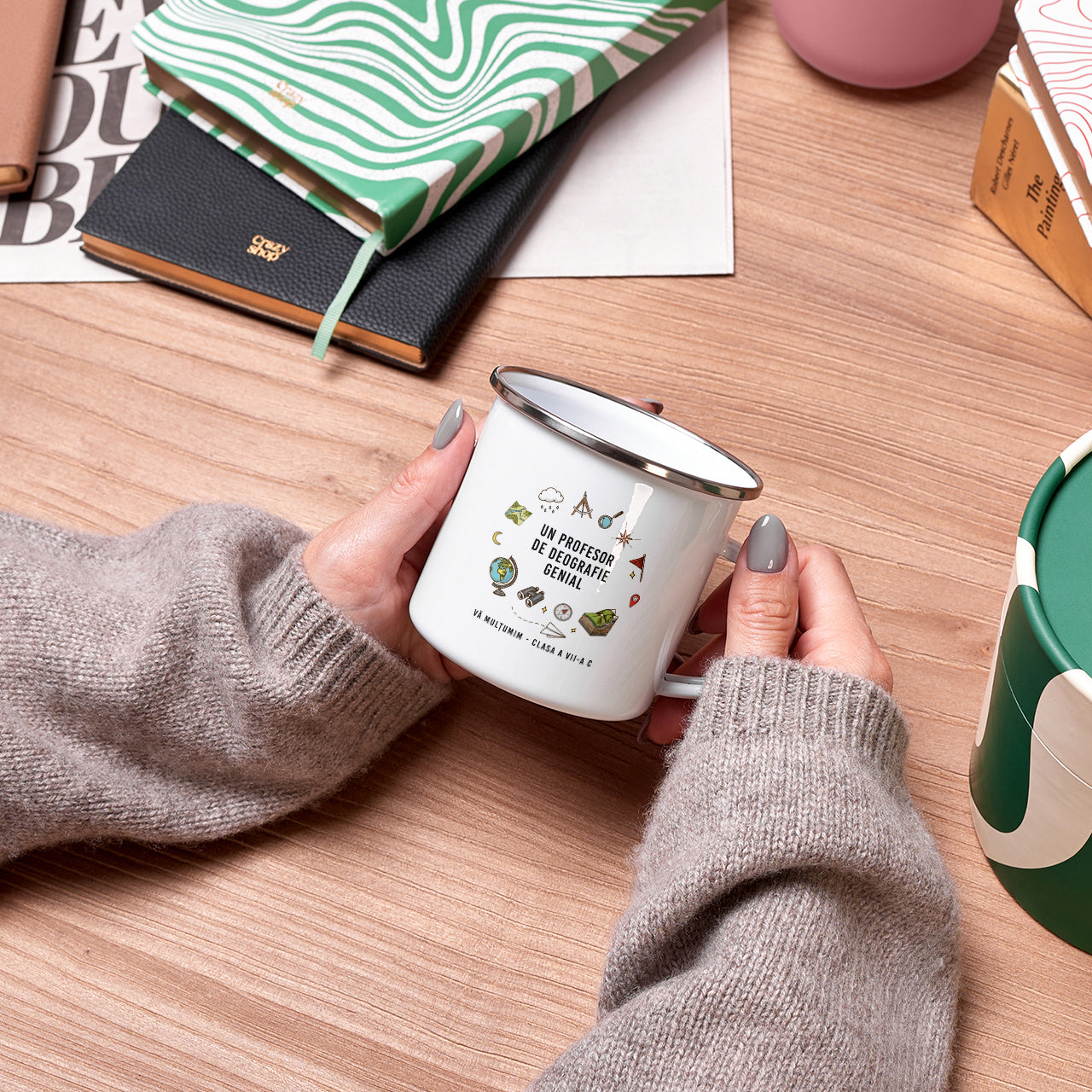 Cană emailată pentru un profesor de geografie