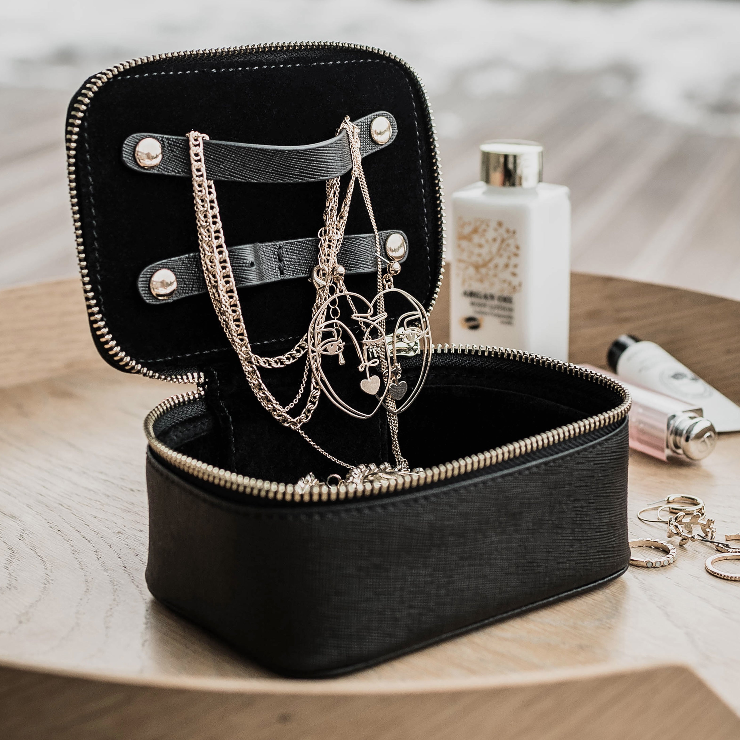 Skórzane etui na biżuterię - Twój Tekst prezent dla kobiety personalizowana szkatułka