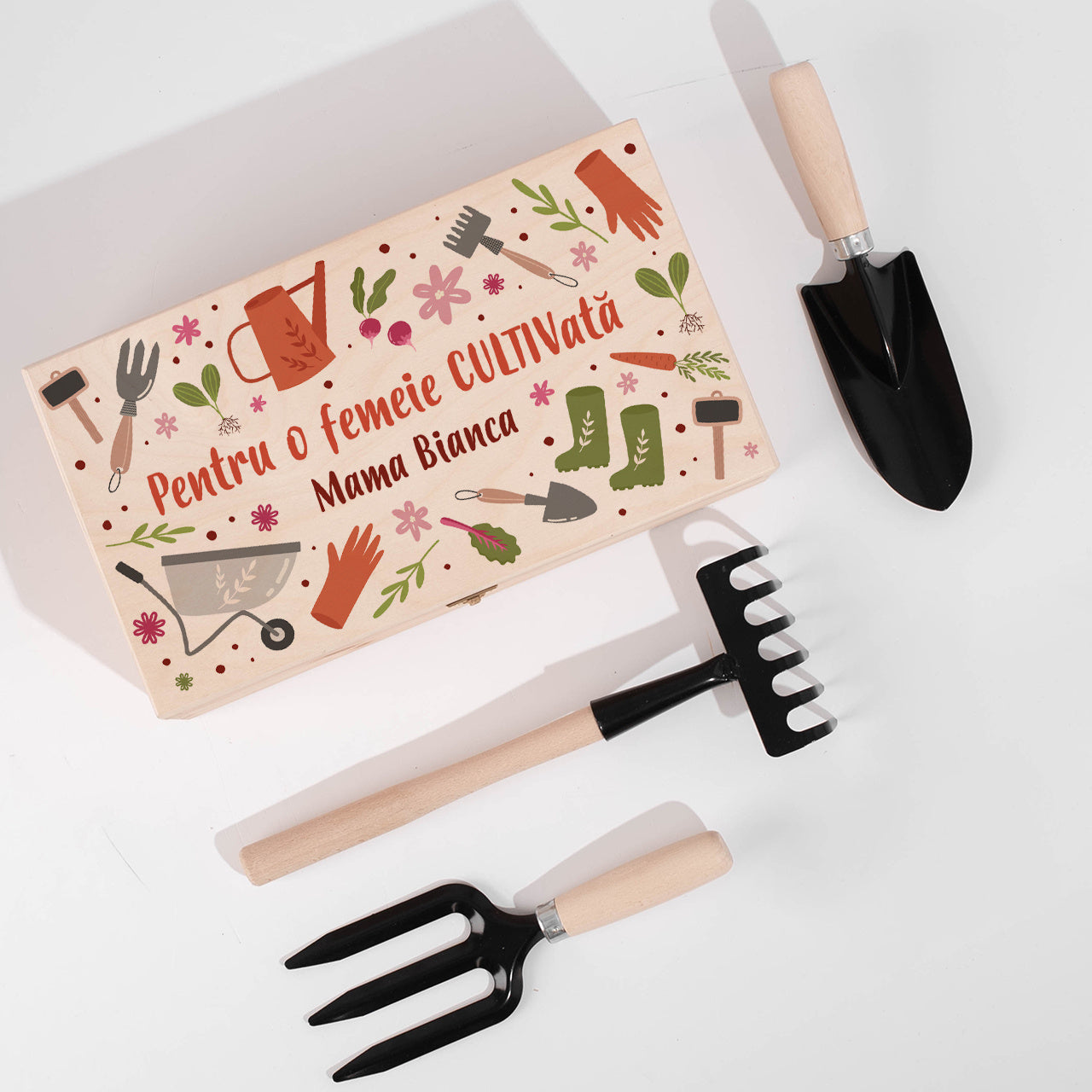 Set personalizat de unelte pentru grădină - cadou pentru mama