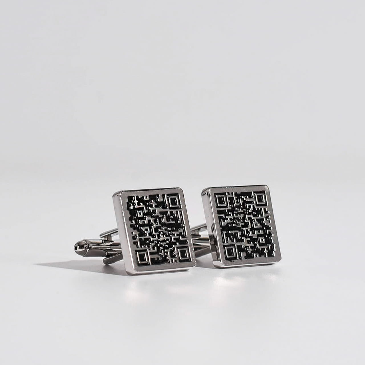 Oryginalne spinki do mankietów - Kod QR prezent dla programisty prezent dla informatyka prezent dla komputerowca