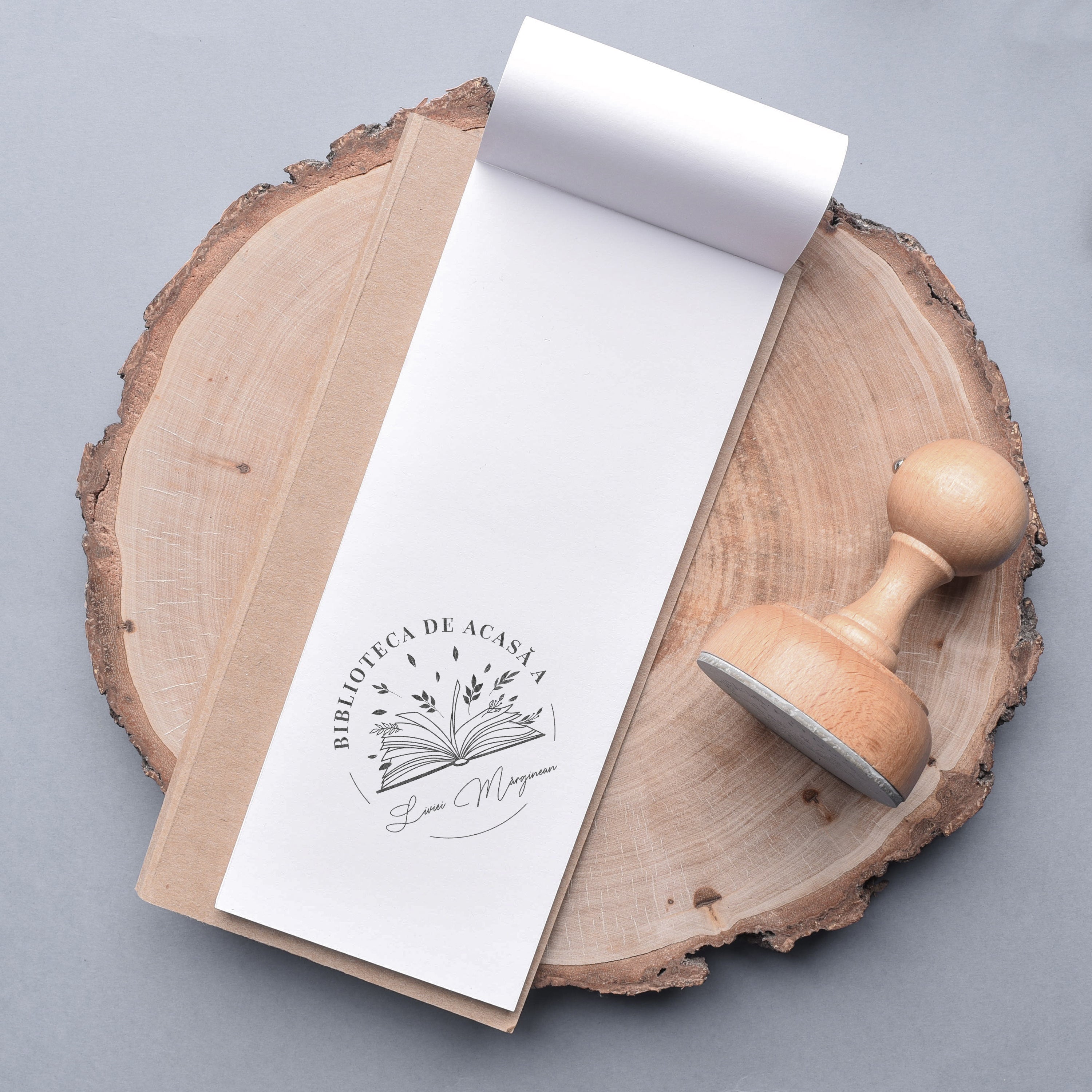 Stempel-pieczątka dla książkary pieczątka dla miłośniczki książki prezent dla książkary