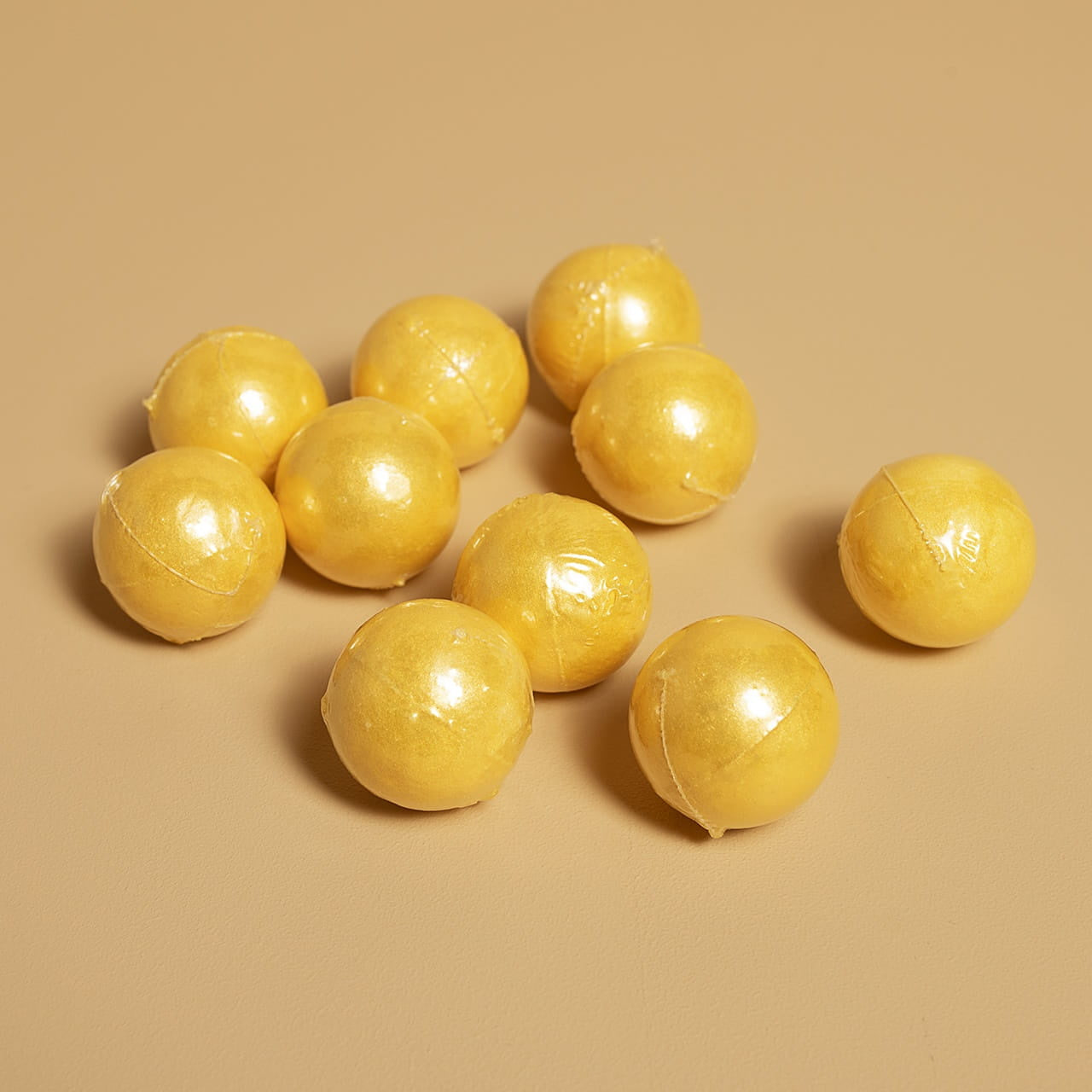 Złote kule do kąpieli Bathsecco prezent dla kobiety musujące kule do kąpieli