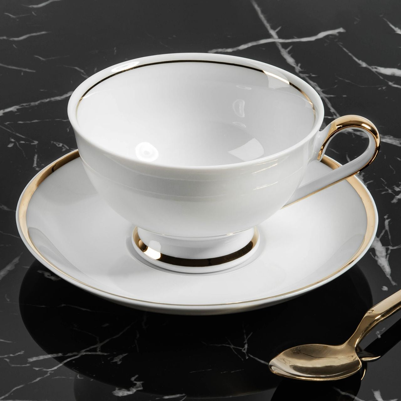 Filiżanka z porcelany elegancki prezent