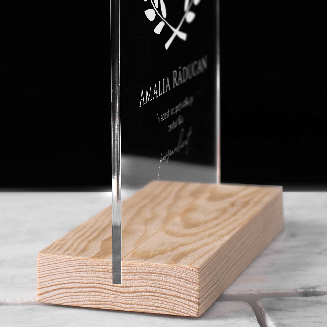 Trofeu personalizat pentru câștigător