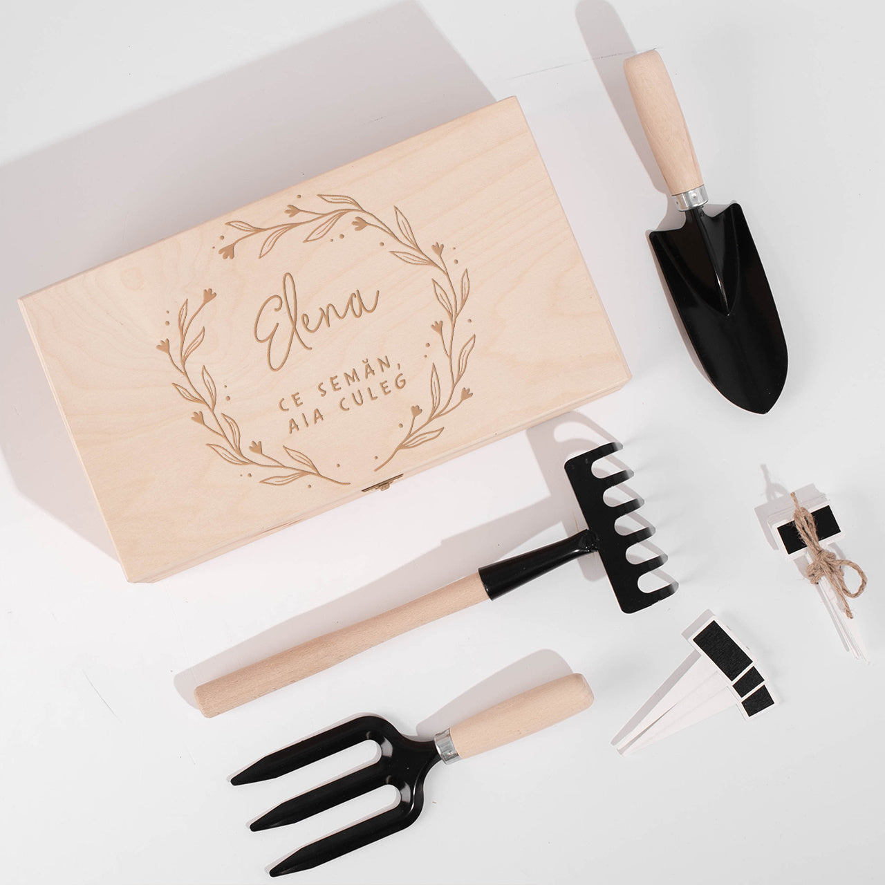 Set de unelte pentru grădinărit în cutie gravată