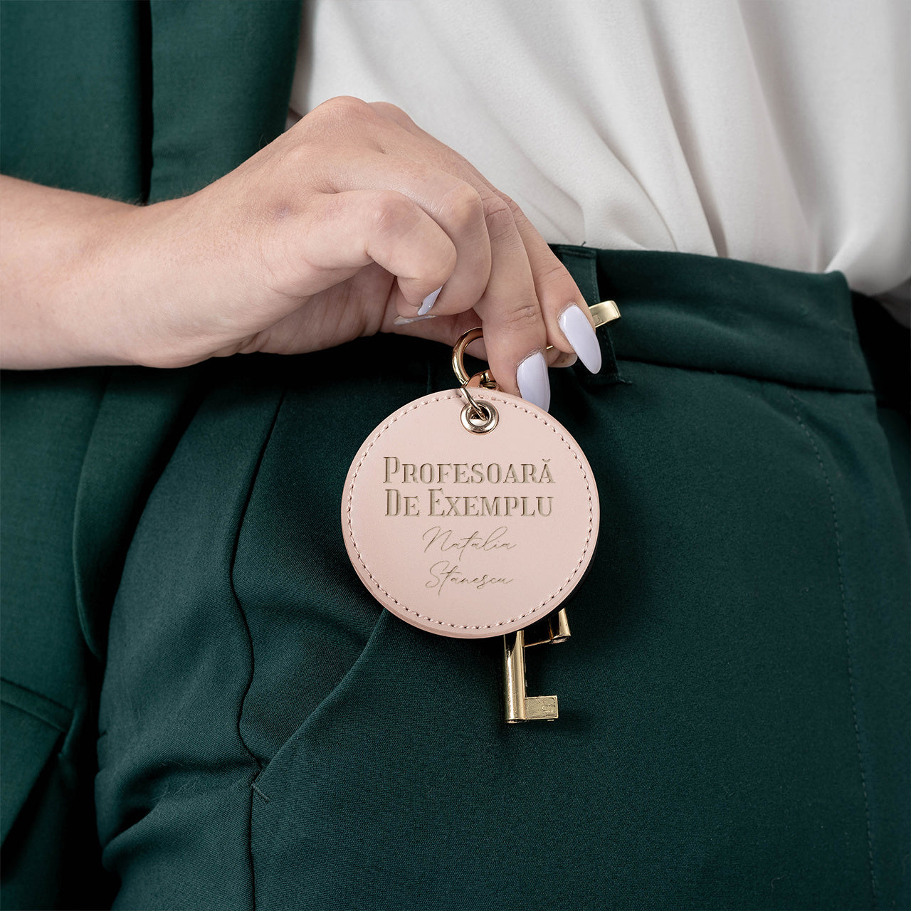 Breloc pentru profesoară – cadou pentru dirigintă