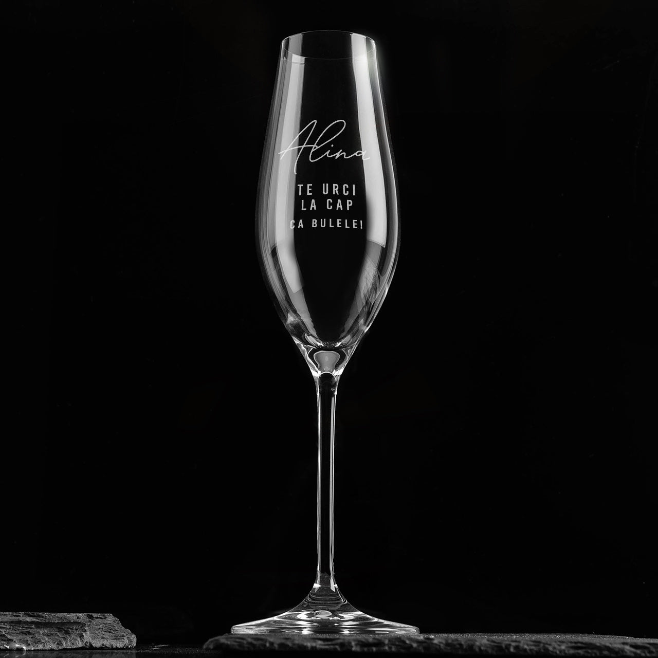 Pahar de șampanie gravat – pentru iubită
