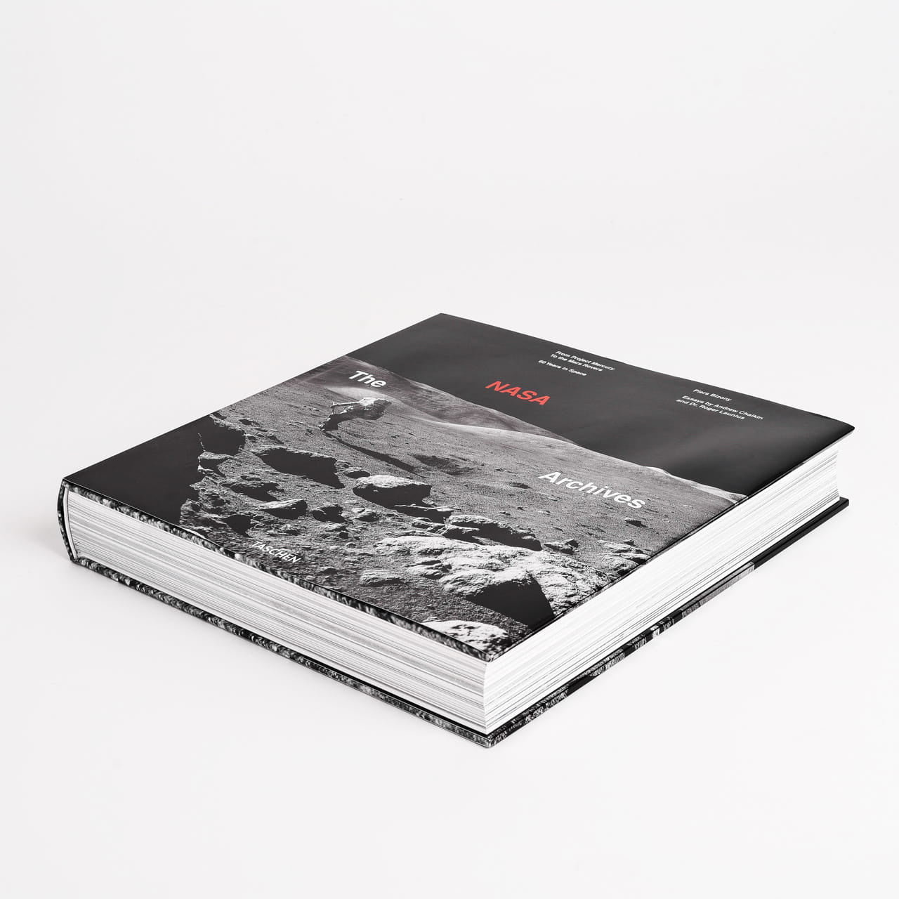 Książka o kosmosie The NASA Archives - 60 Years in Space książka o astronomii prezent dla naukowca