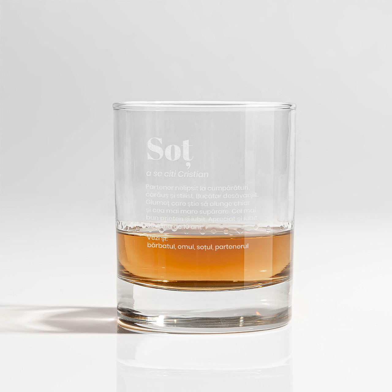 Pahar gravat pentru whisky – cadou de aniversare pentru soț