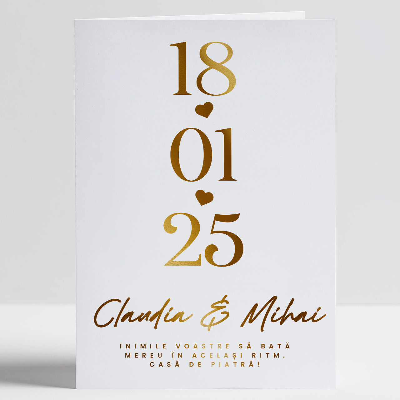 Felicitare elegantă pentru nuntă cu elemente aurii 