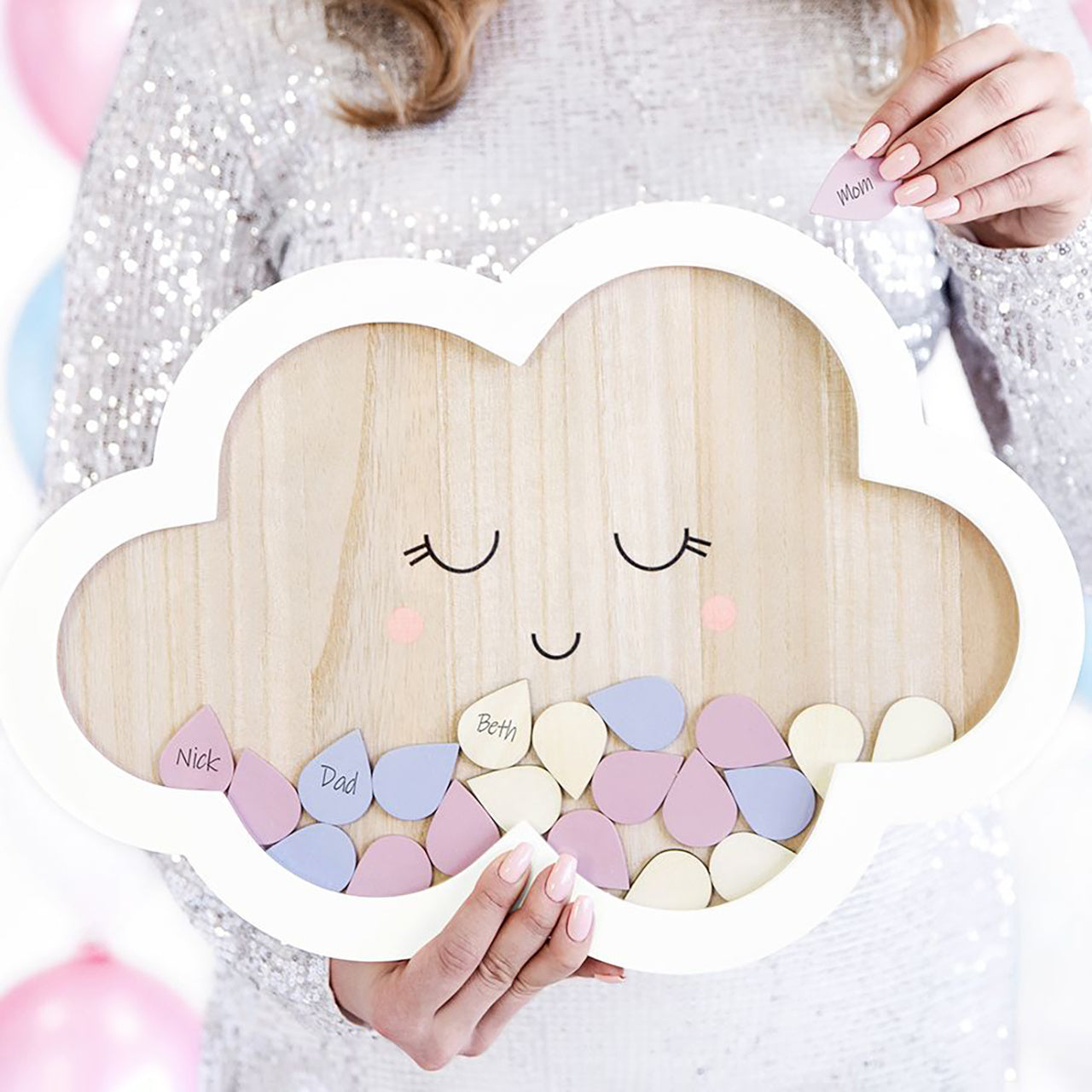 Carte de oaspeți din lemn - formă de nor