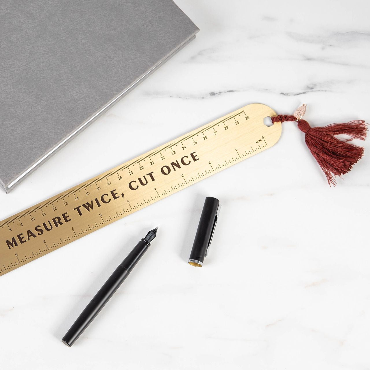 Riglă - cadou pentru artizan