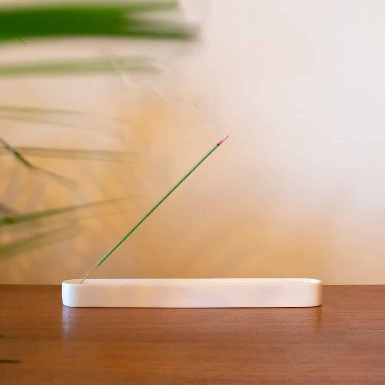 Set bețișoare parfumate cu suport – aromă de ceai verde