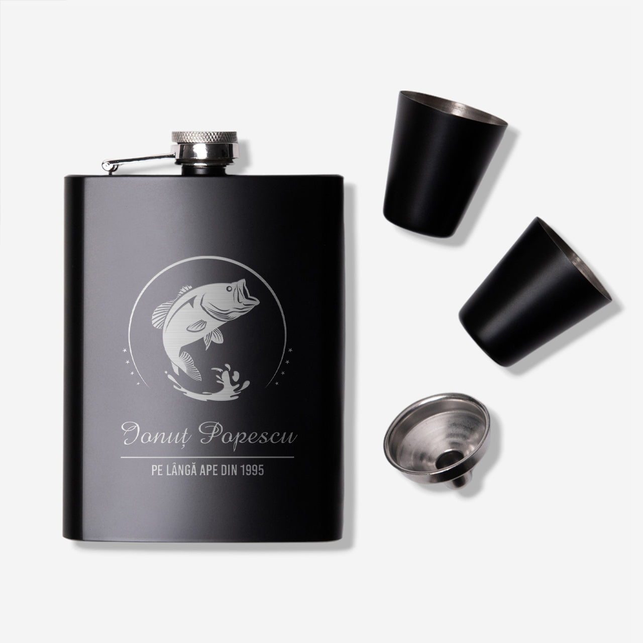 Grawerowana piersiówka dla wędkarza prezent na 50 urodziny upominek dla niego personalizowana piersiówka