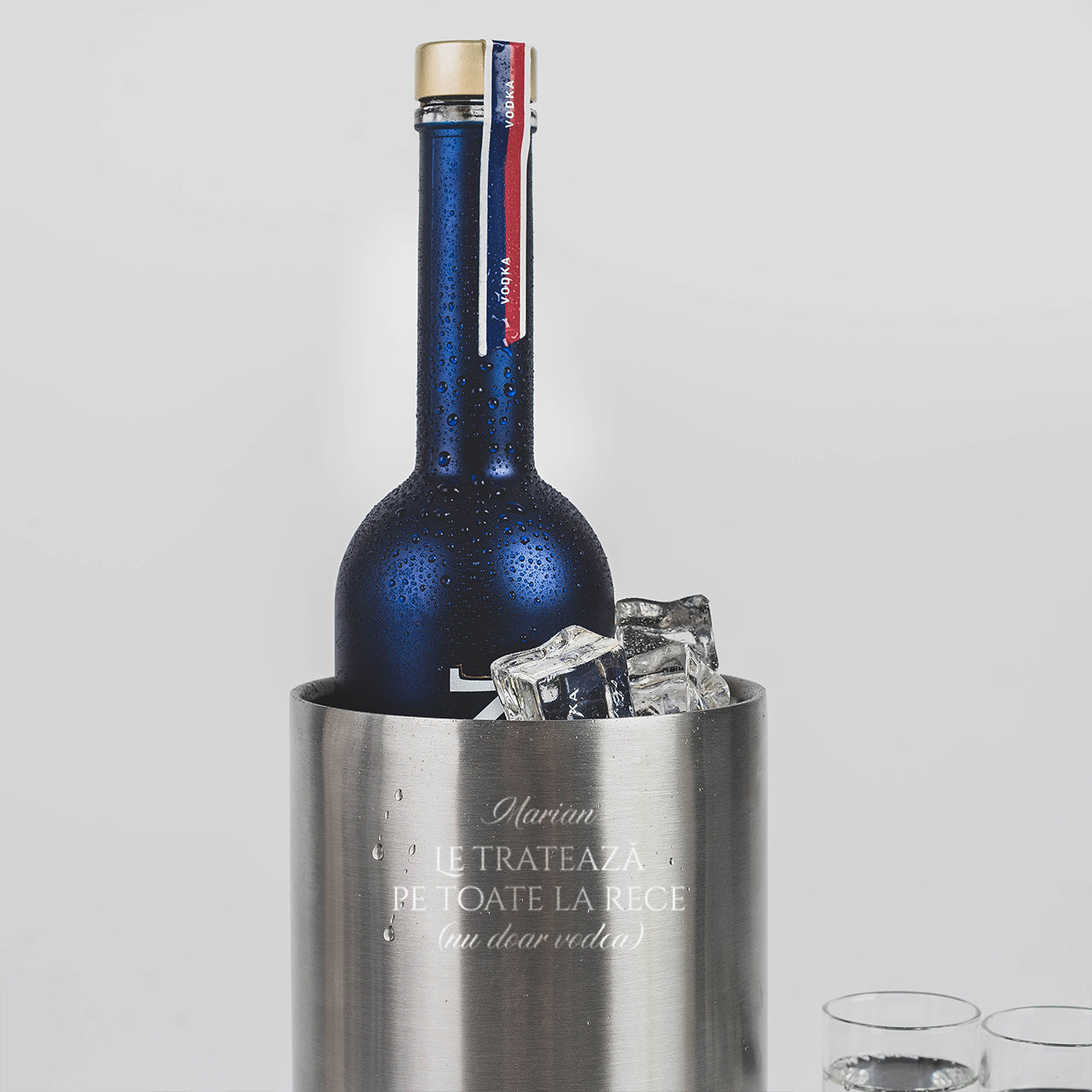 Cooler do butelek na prezent dla mężczyzny prezent dla niego cooler do wódki