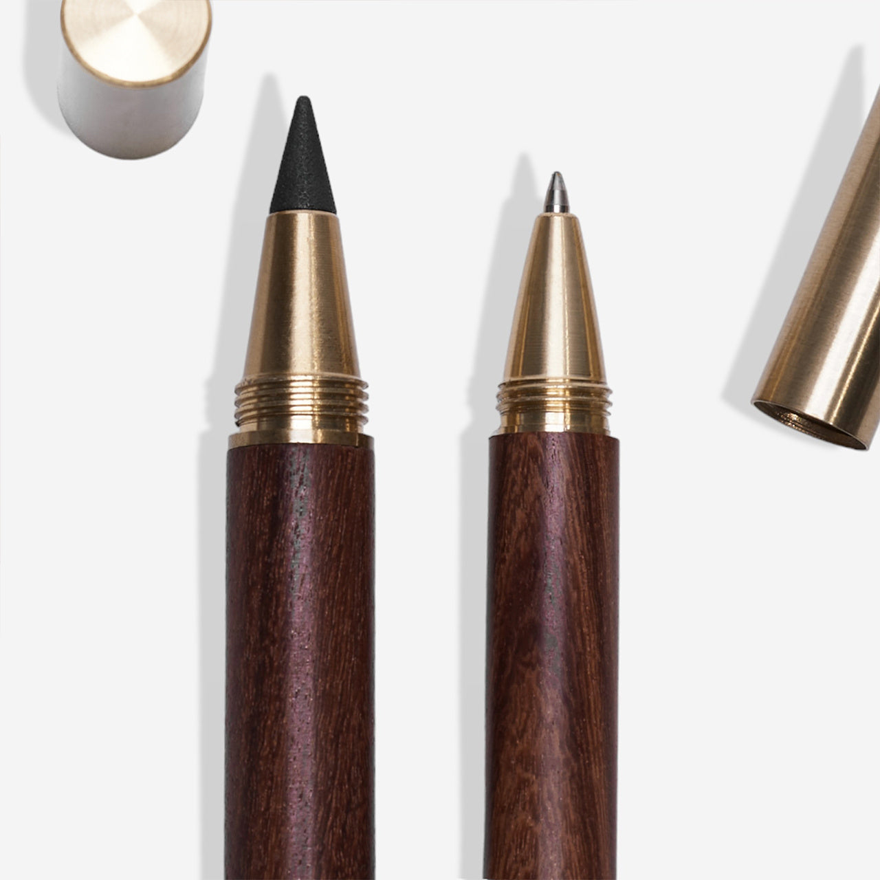 Set de scris gravat – inițiale