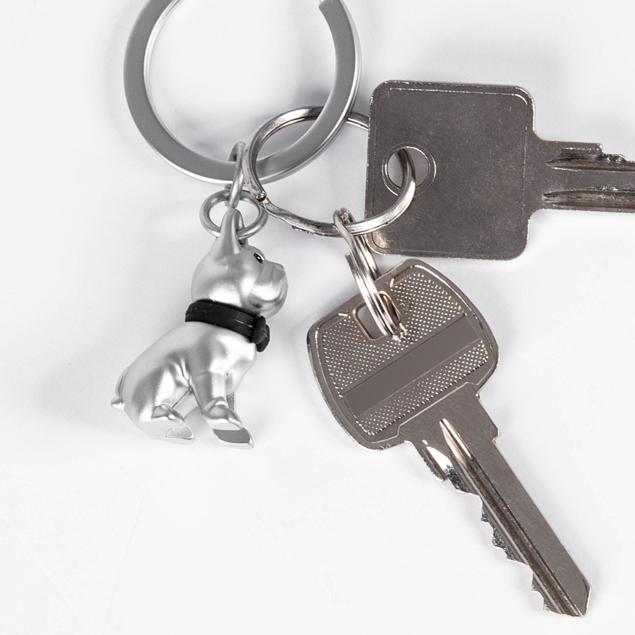 Breloc cu buldog francez