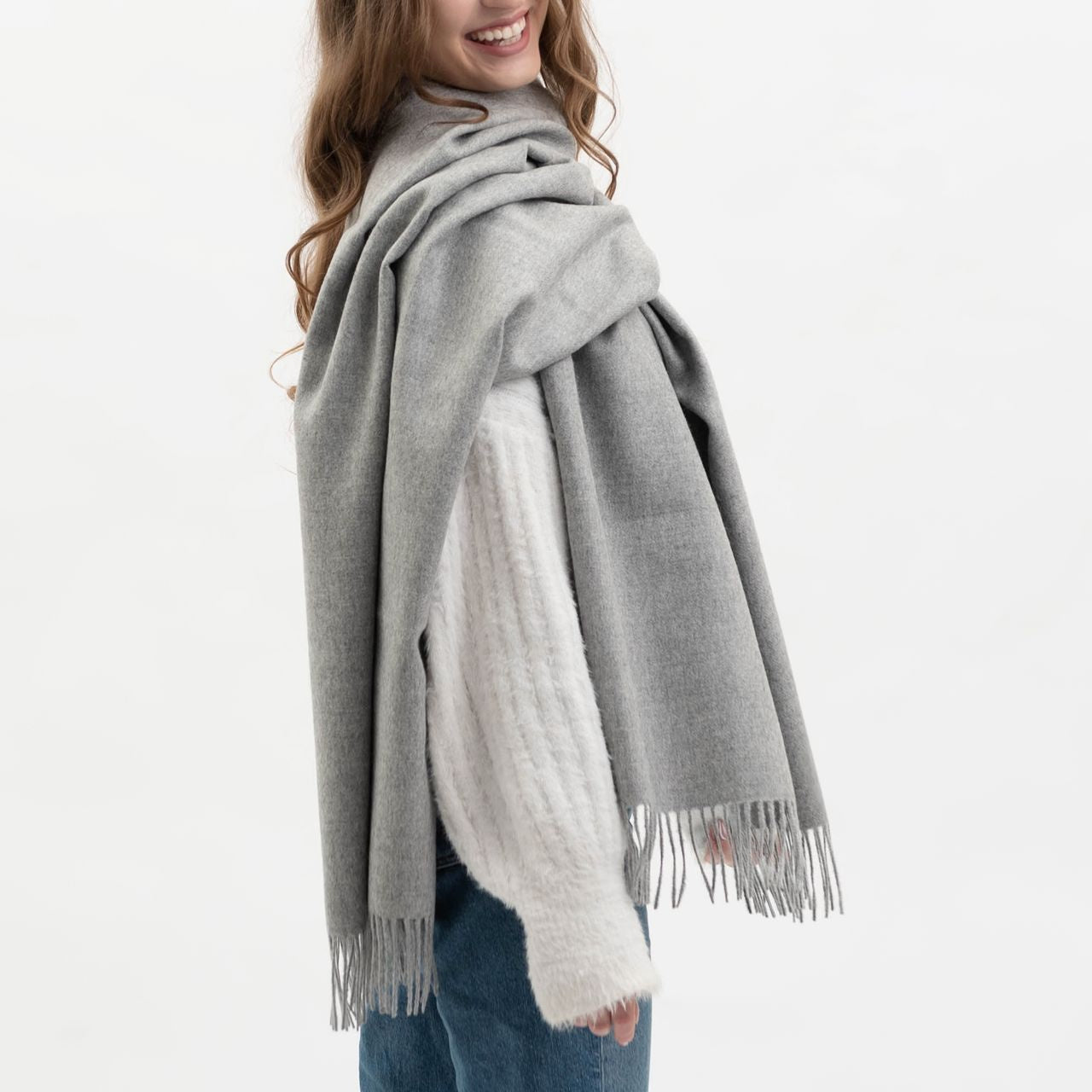 Șal din alpaca - cadou elegant pentru ea