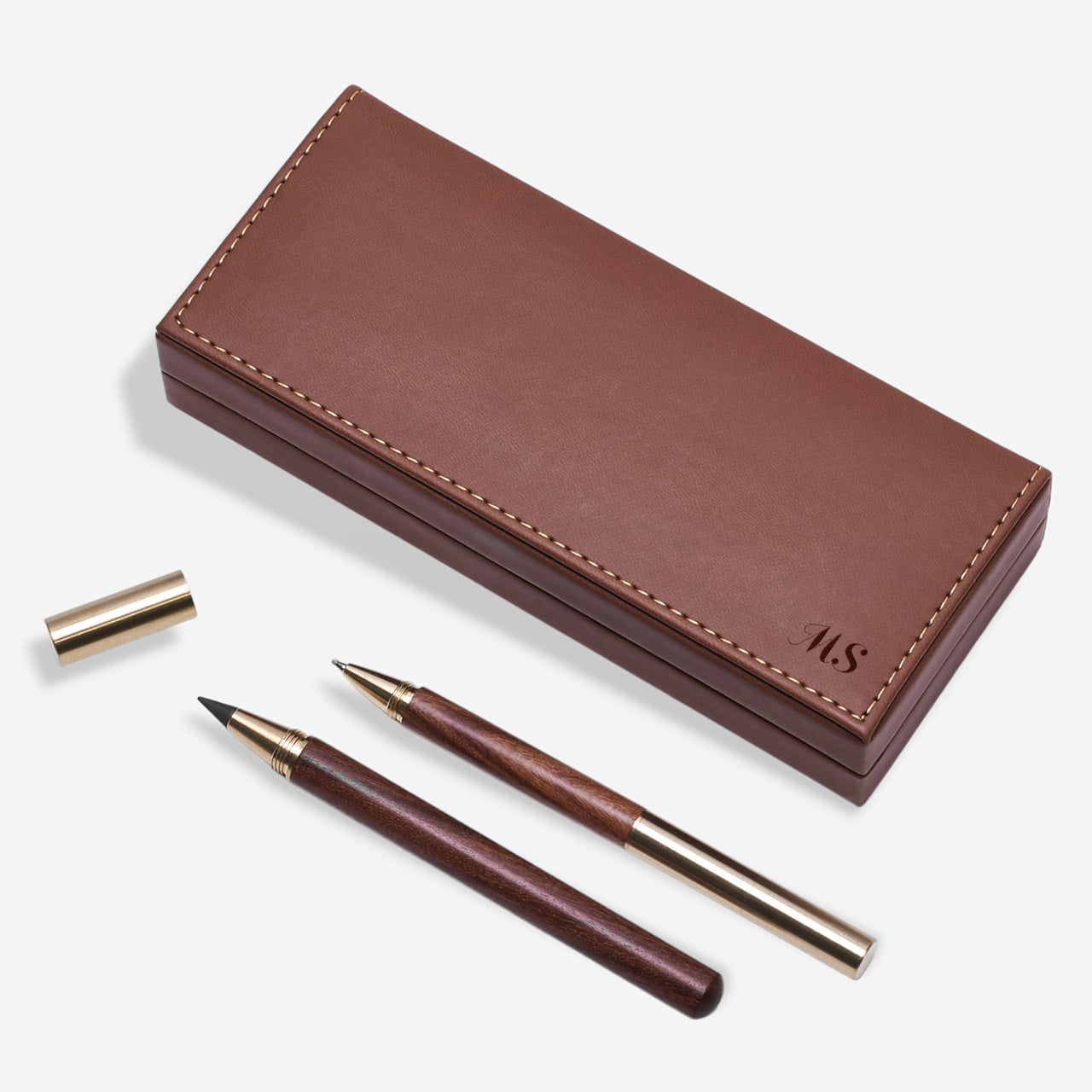 Set de scris gravat – inițiale