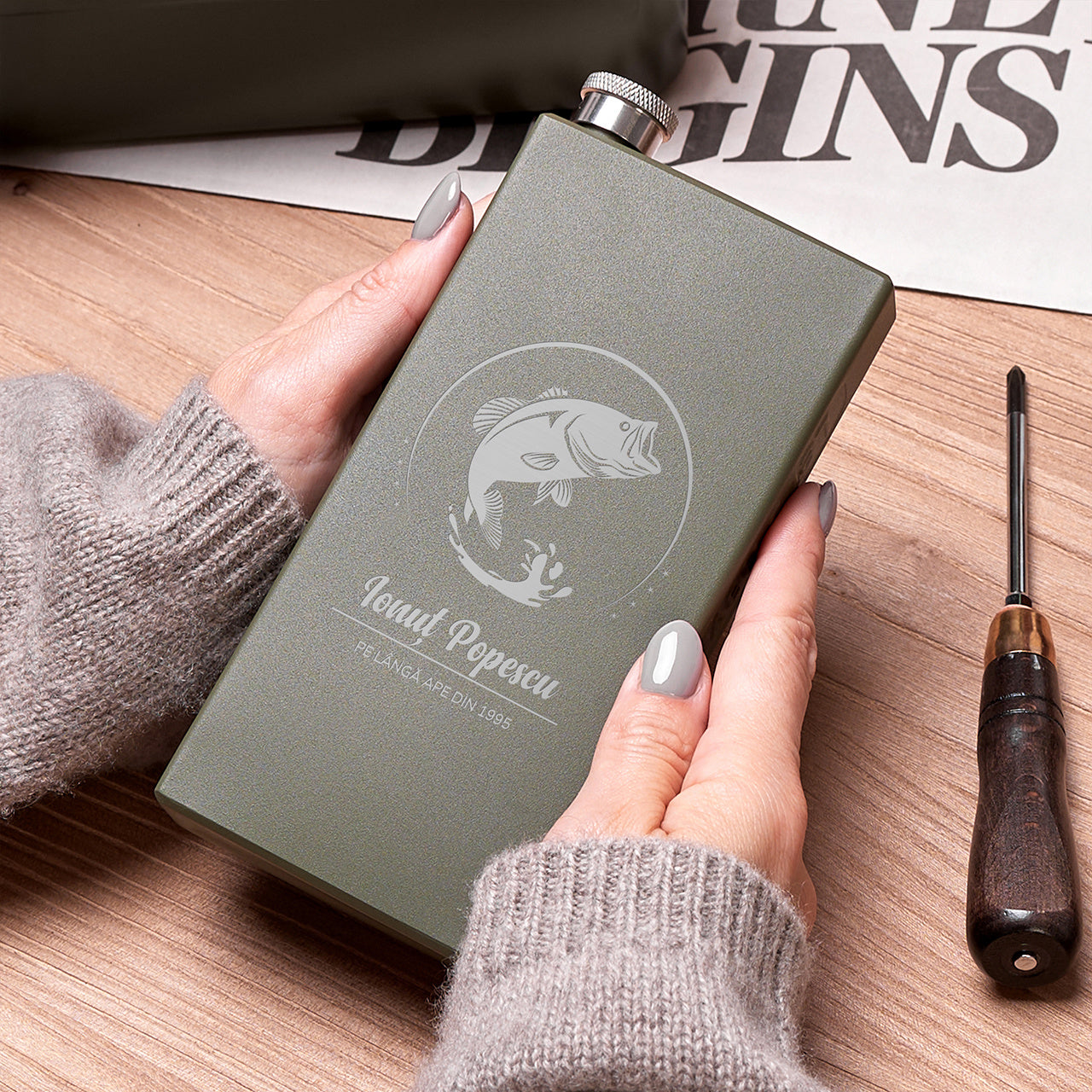 Ploscă personalizată pentru pescar