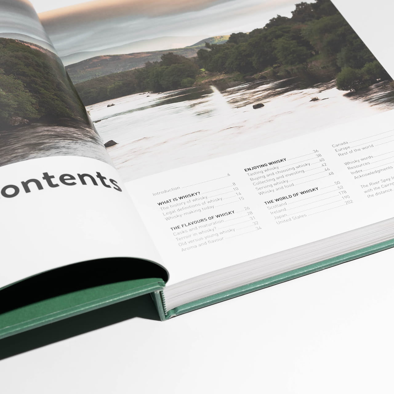 Książka o whisky The World of Whisky prezent dla miłośnika whisky prezent dla konesera whisky