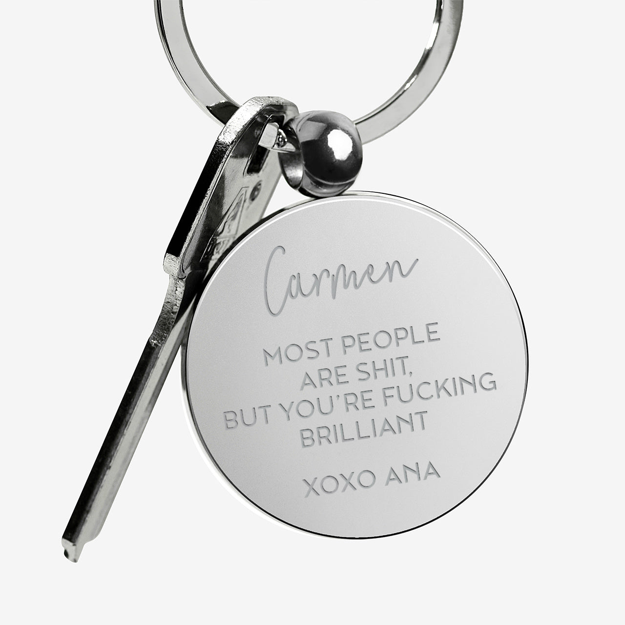 Breloc personalizat – cadou pentru prietenă