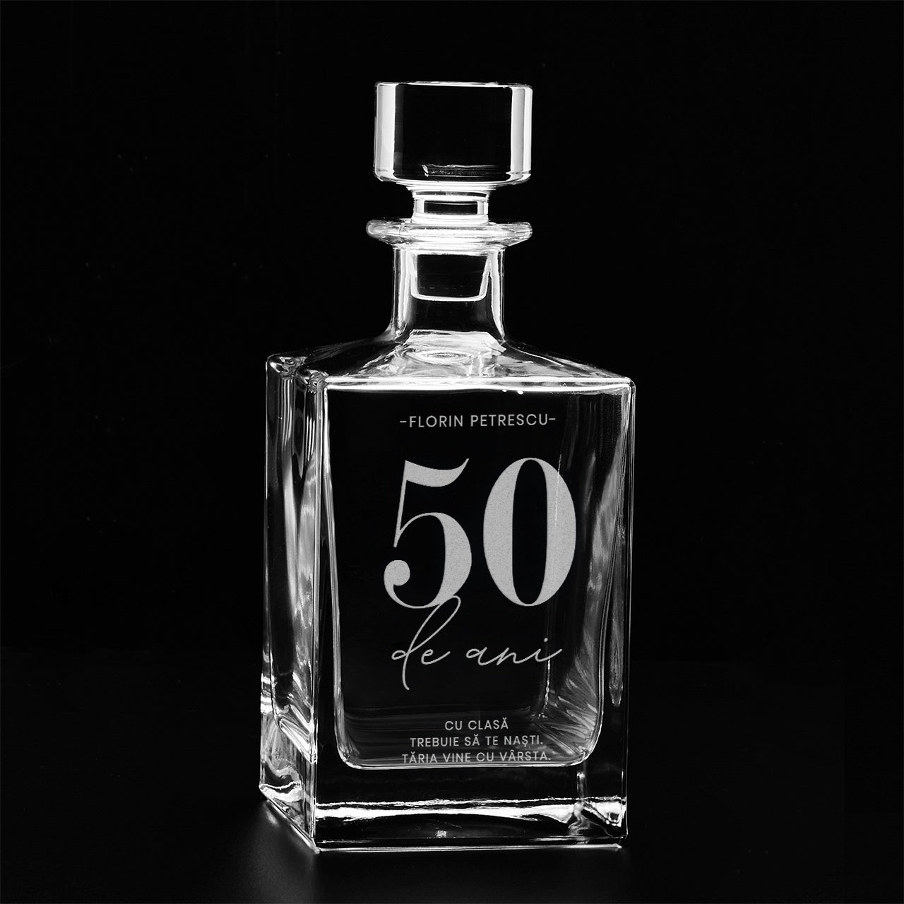 Carafă pentru aniversarea a 50 de ani - Cu clasă te naști