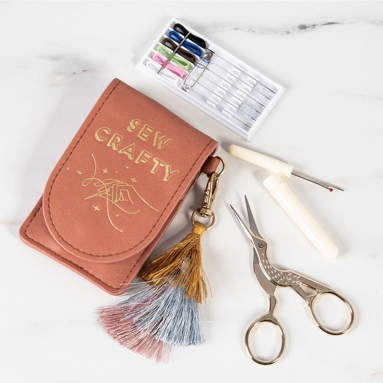 Mini set de accesorii pentru cusut Designworks Ink