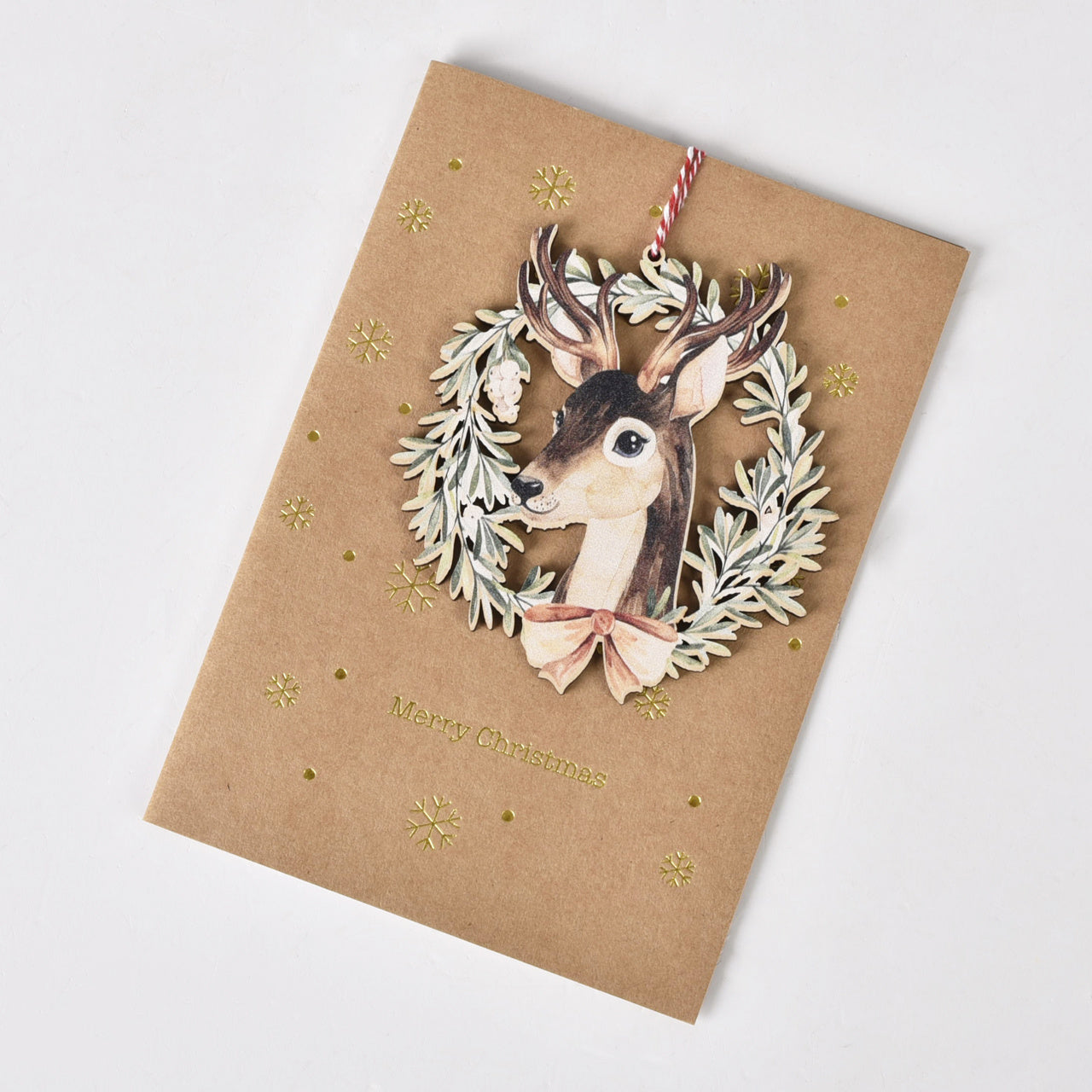 Świąteczna kartka Renifer z ozdobą kartki na Boże Narodzenie kartka na Boże Narodzenie 