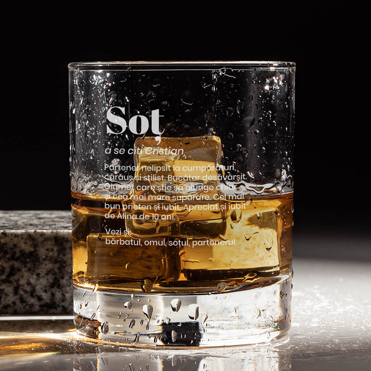 Pahar personalizat de whisky - cadou pentru aniversarea soțului